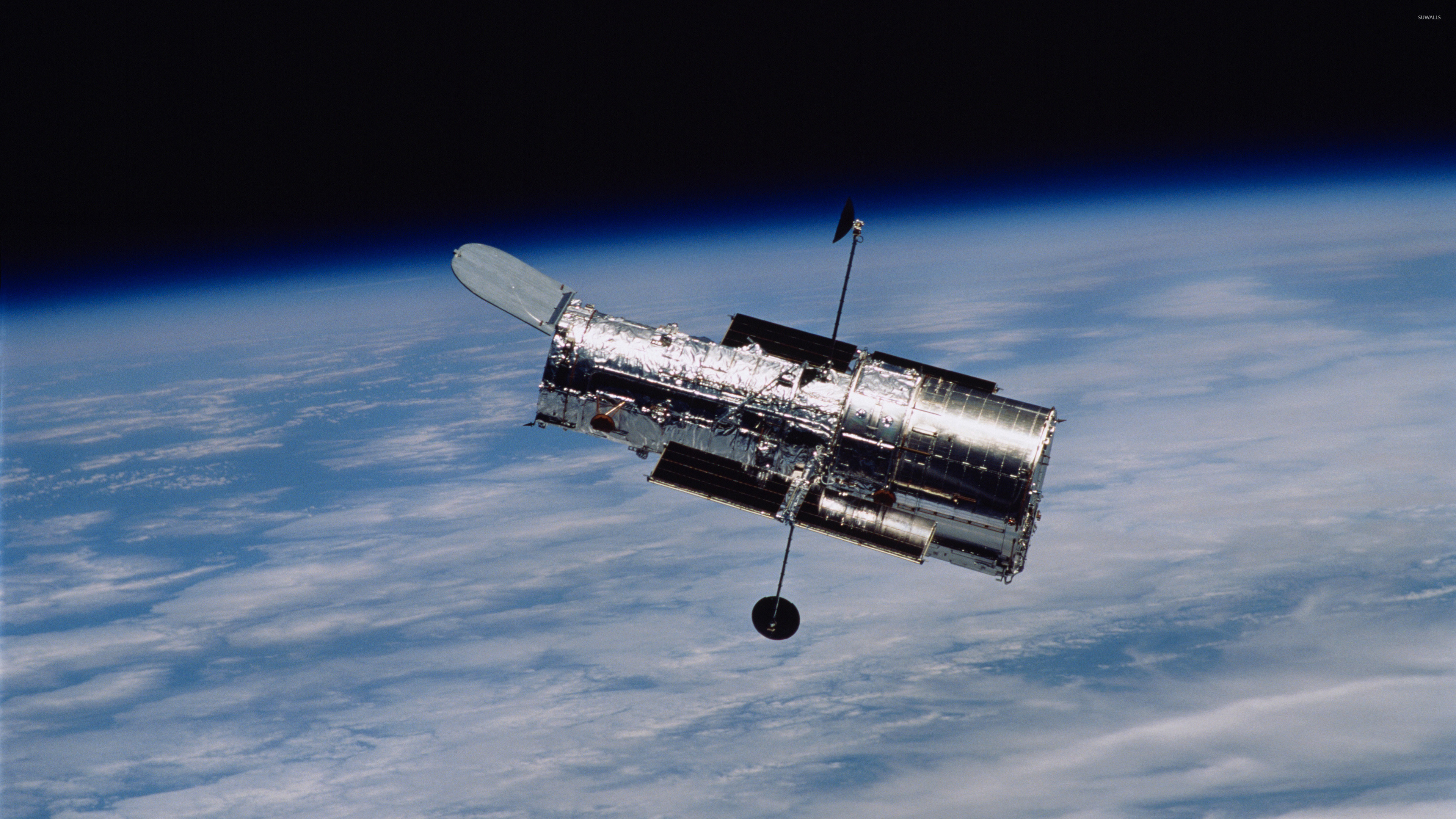 Hubble And Chandra Telescope - HD Wallpaper 