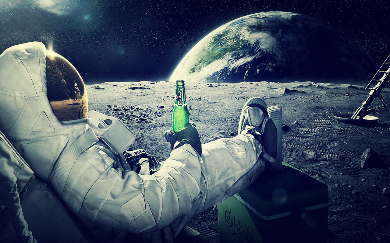 Gorgeous Hd Wallpapers Of Planet Earth Androidguys - Carlsberg Moon - HD Wallpaper 