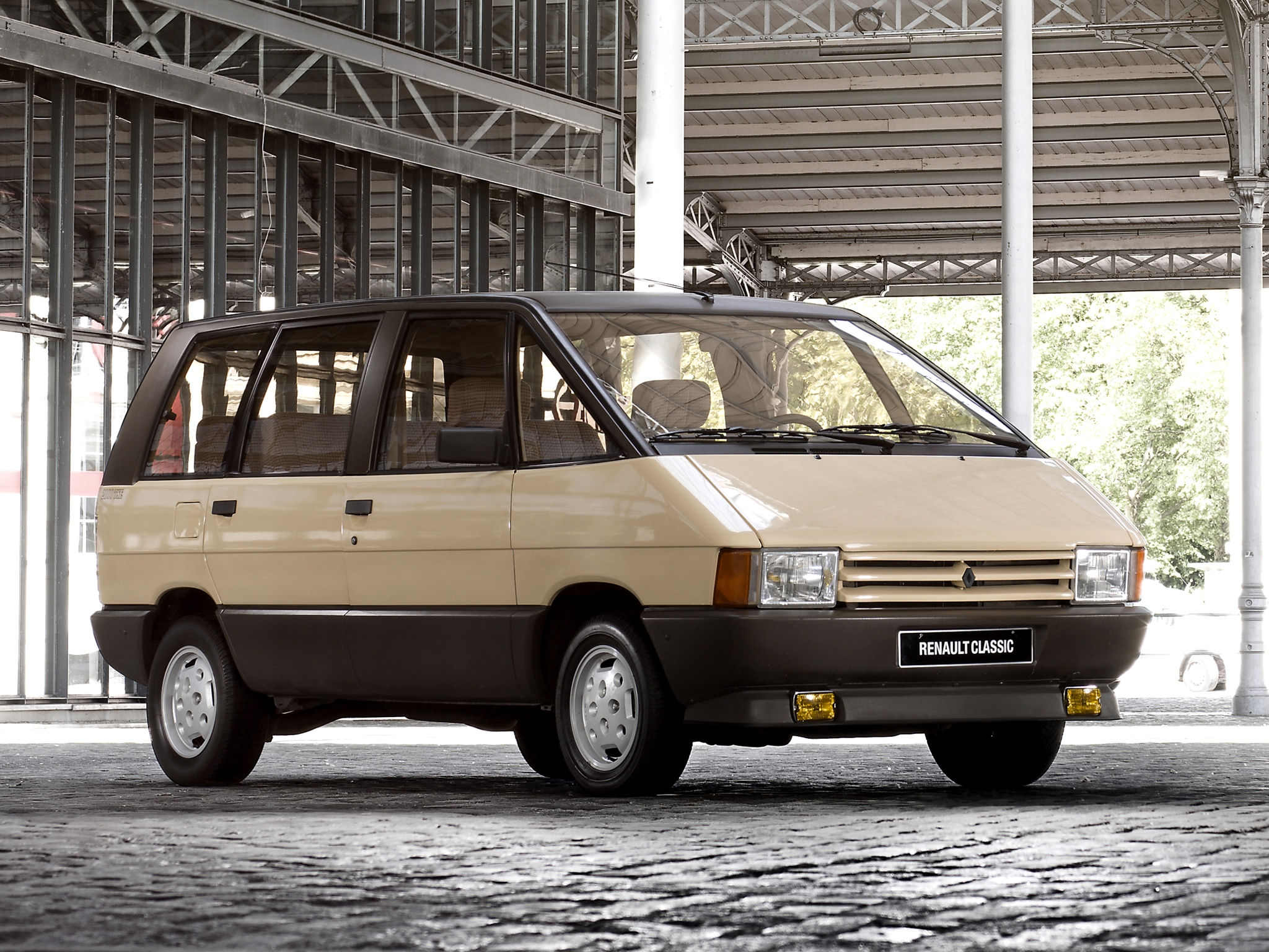 Renault Espace 1984 - HD Wallpaper 