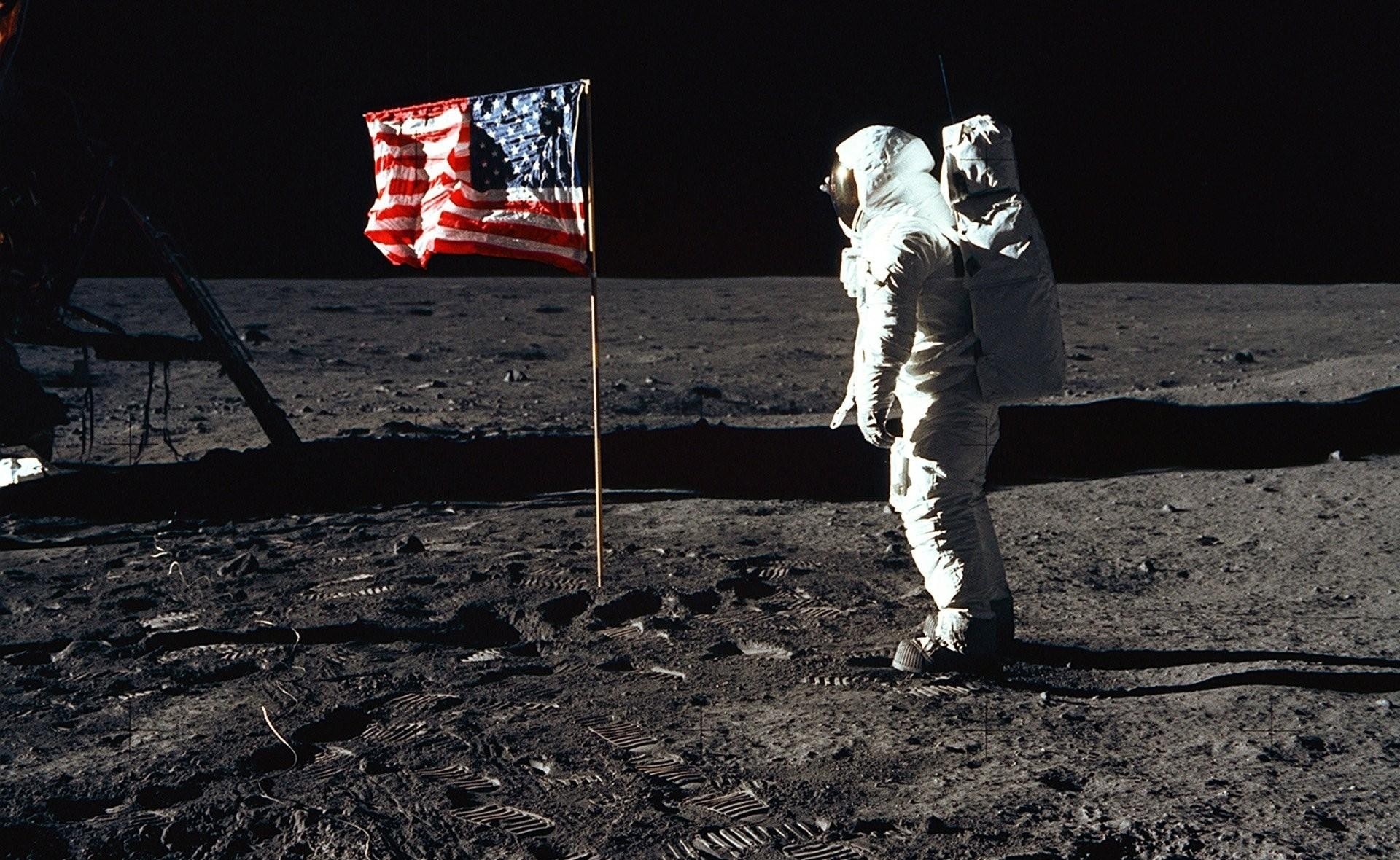 Real Space Wallpaper Full Hd For Free Wallpaper - Neil Armstrong On Moon - HD Wallpaper 