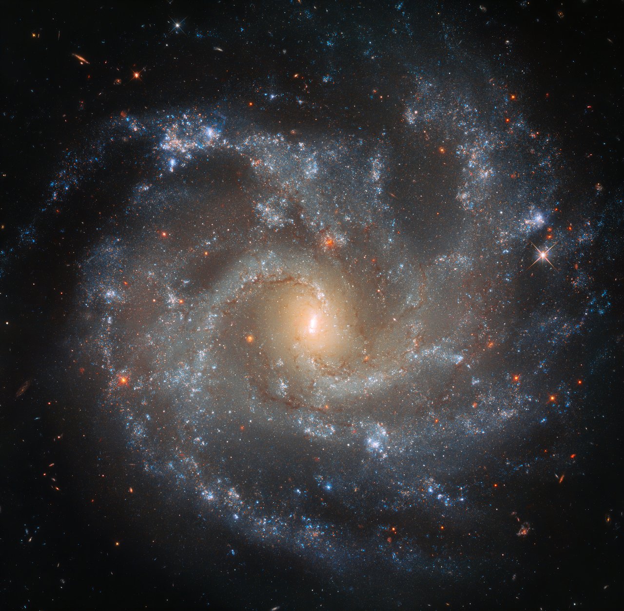 Ngc 5468 Hubble - HD Wallpaper 