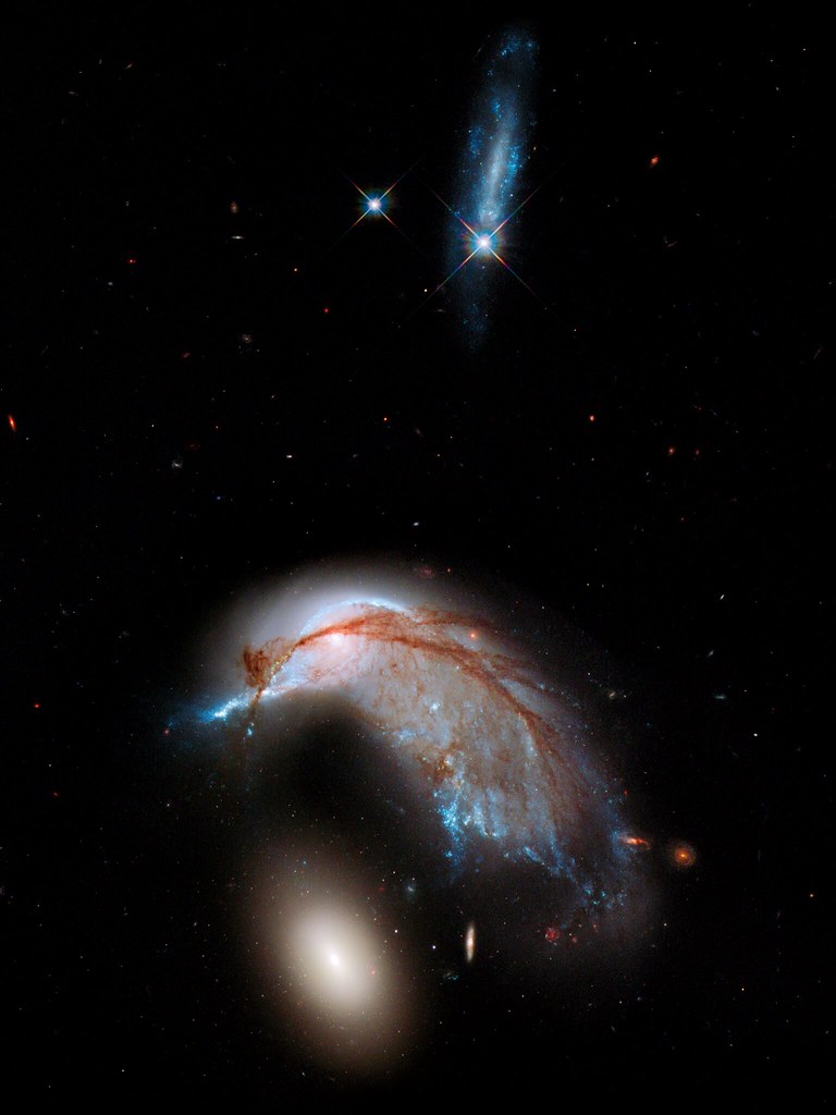 Galaxies Colliding Hubble - HD Wallpaper 