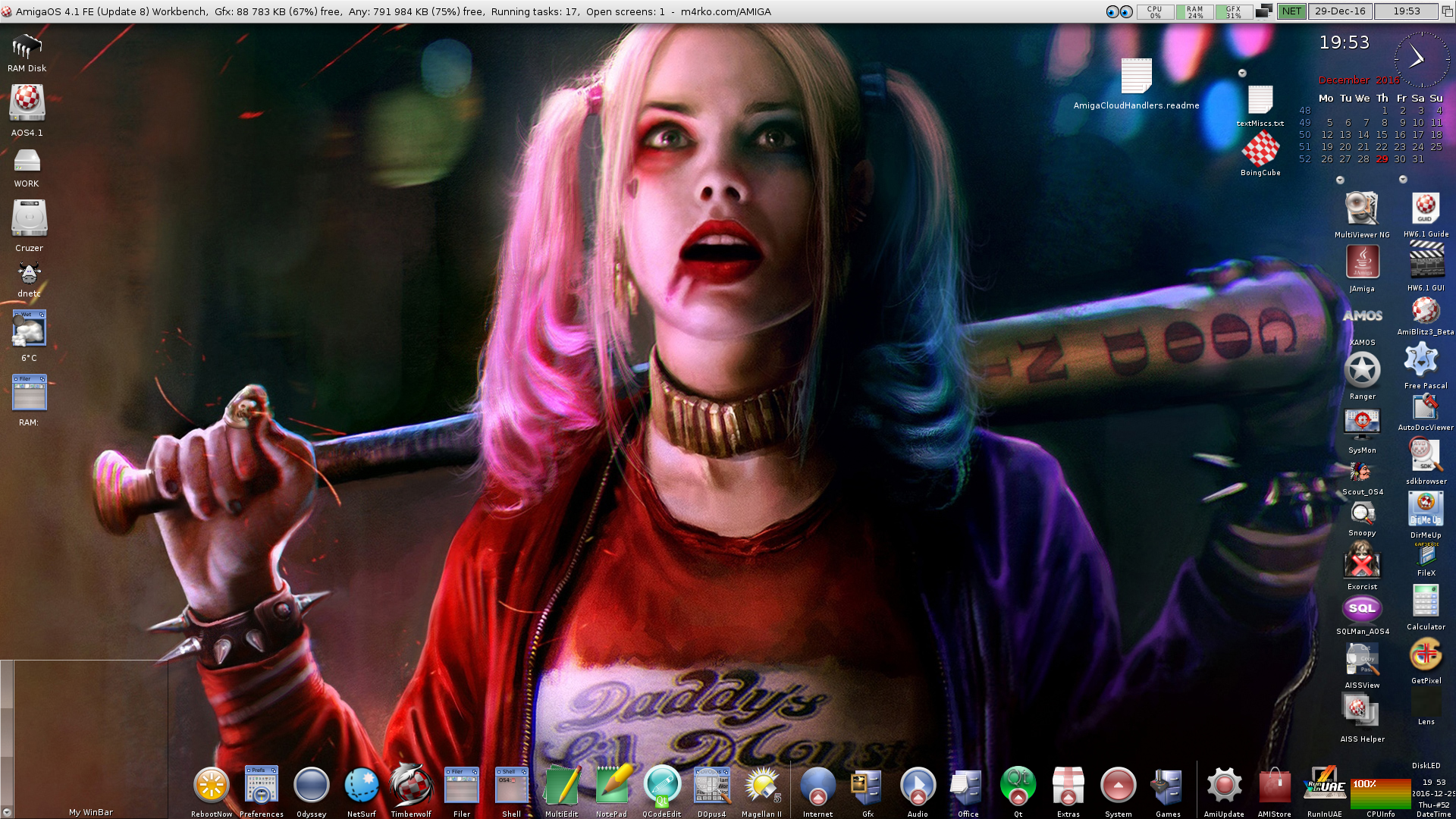 Margot Robbie Wallpaper Harley - HD Wallpaper 