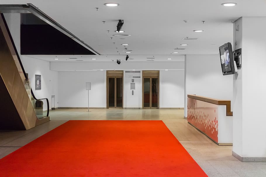 Hallway, Red Carpet, Door, Exit, Entrance, Elevator, - Interior Design - HD Wallpaper 