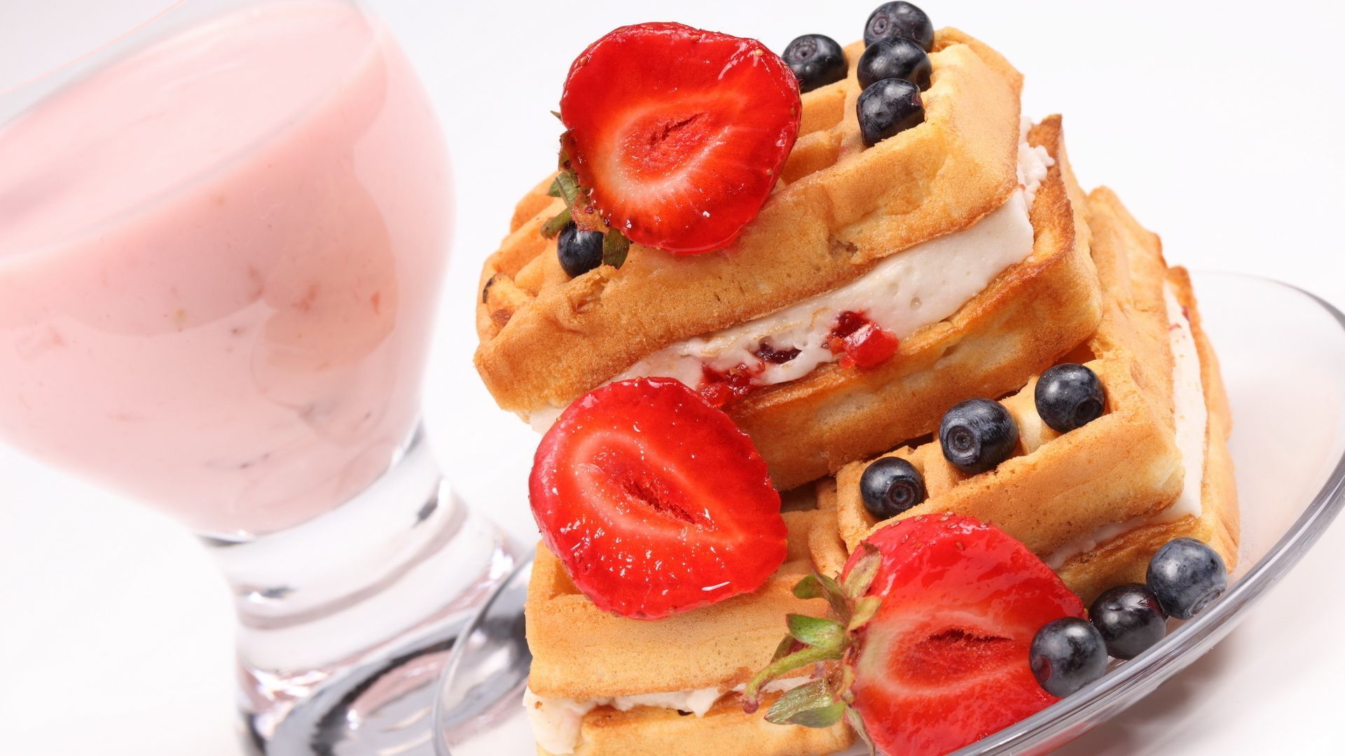 Fruit Waffles - Palatschinke - HD Wallpaper 