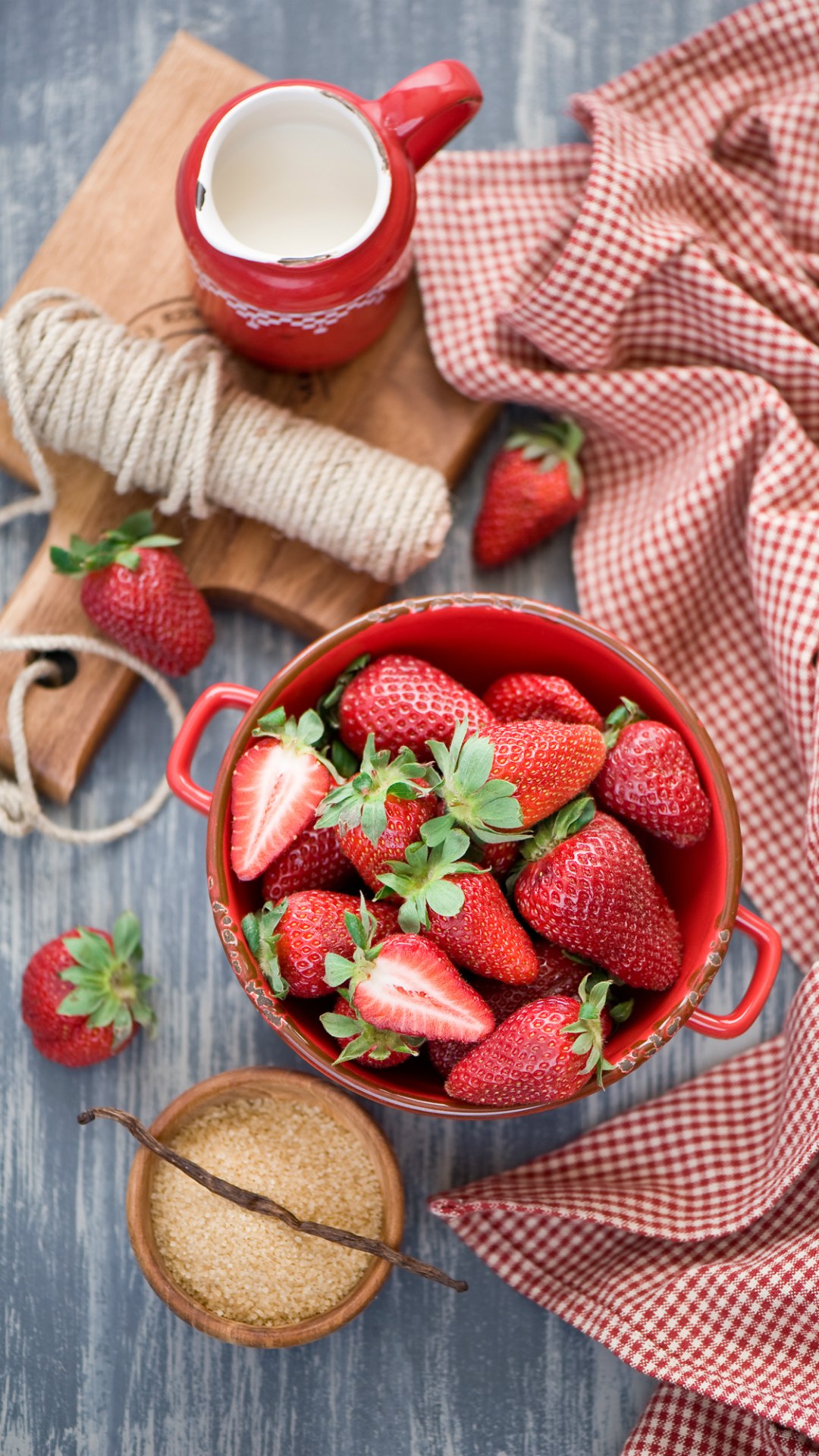 Basket Food Photo Fruit Fresh Strawberry Healthy Sweet - Food Wallpaper For Mobile - HD Wallpaper 