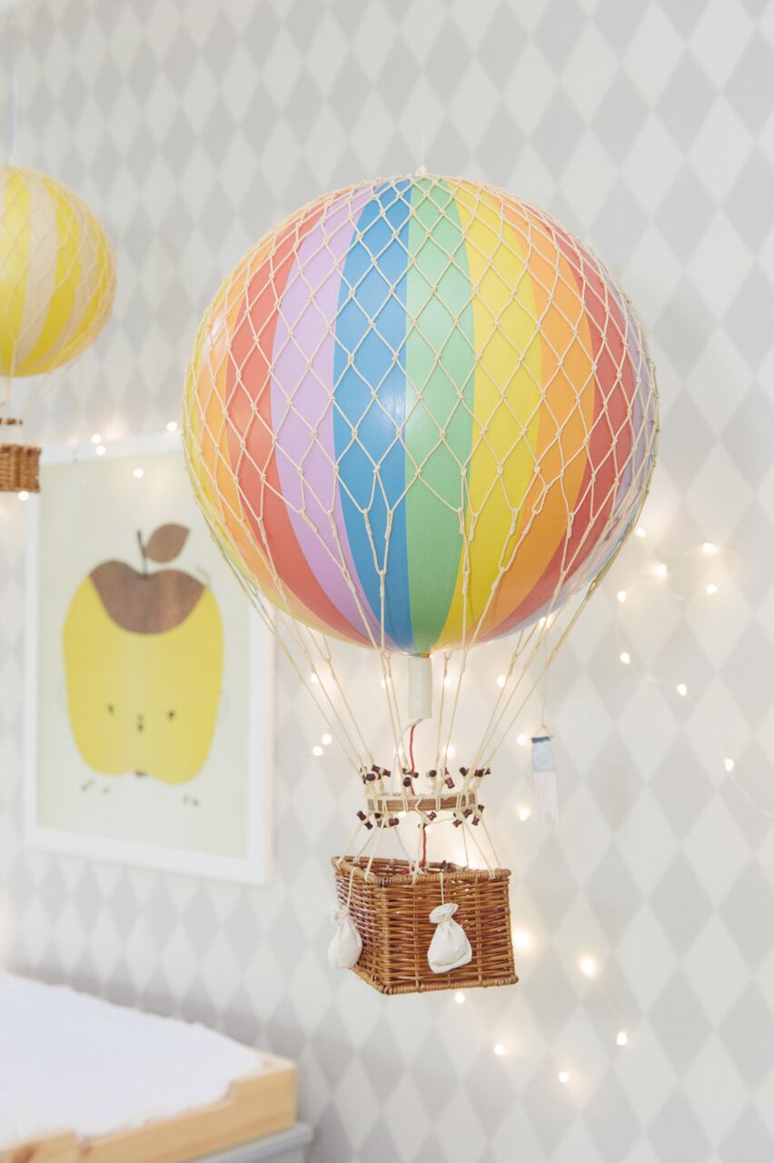 Rainbow Hot Air Balloon Decoration - HD Wallpaper 