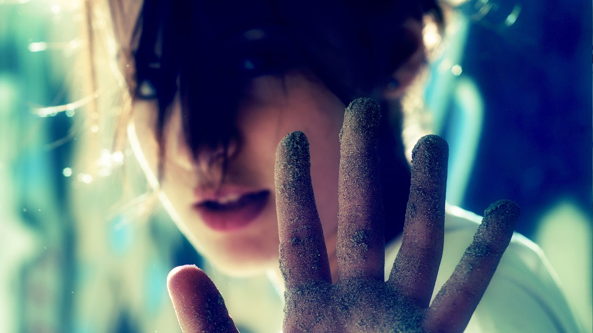 Wallpaper Girl Hand Contact Sand - Wallpaper - HD Wallpaper 