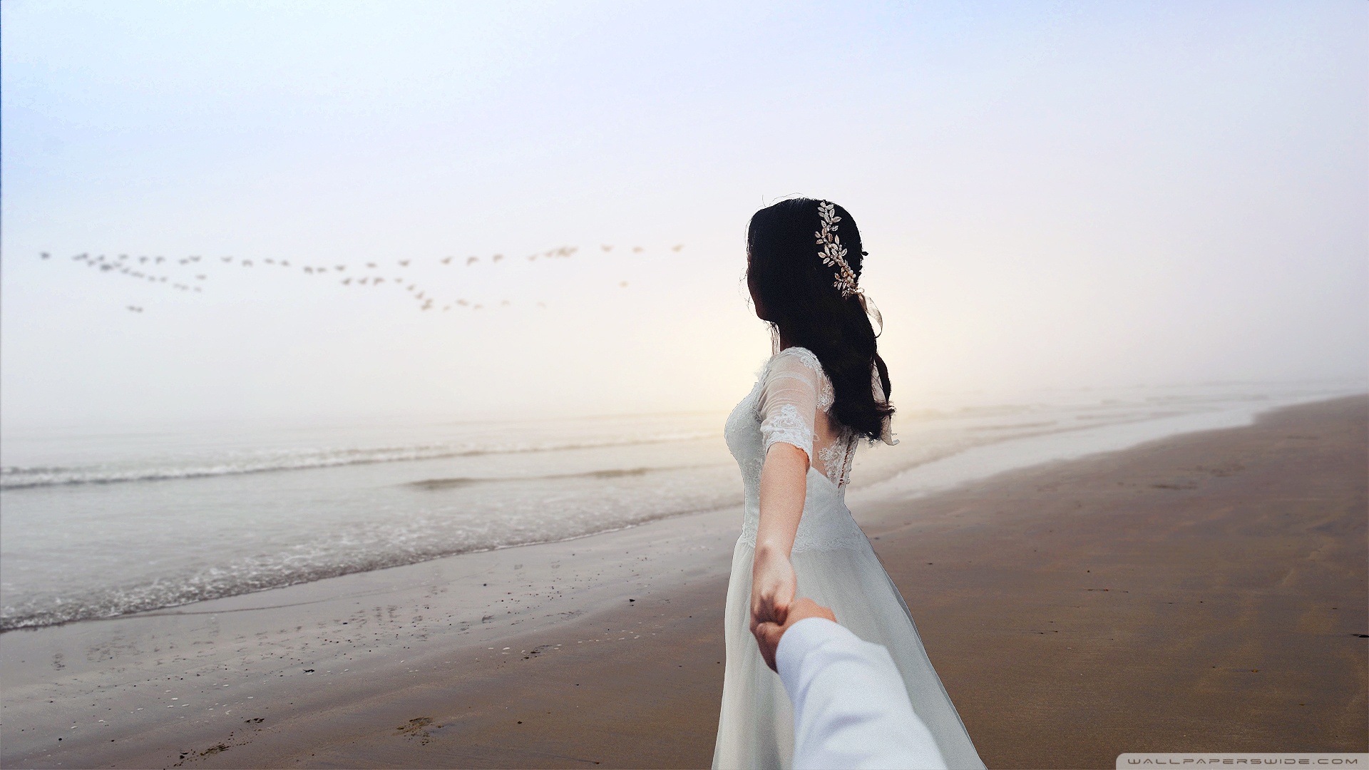 Download Holding Hands Wallpaper - Hd Images Of Holding Hands - HD Wallpaper 