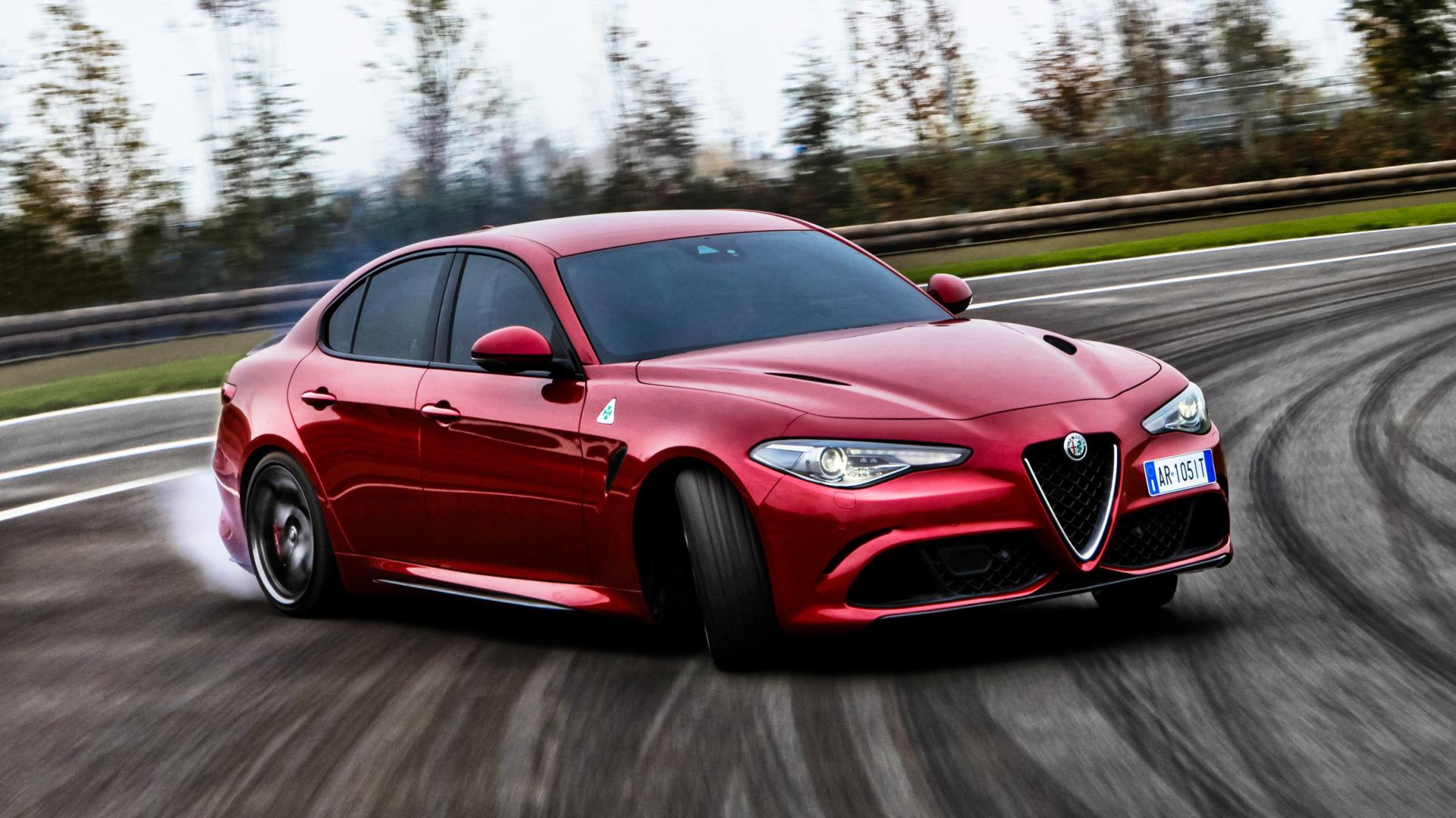 Alfa Romeo Giulia 2020 - HD Wallpaper 