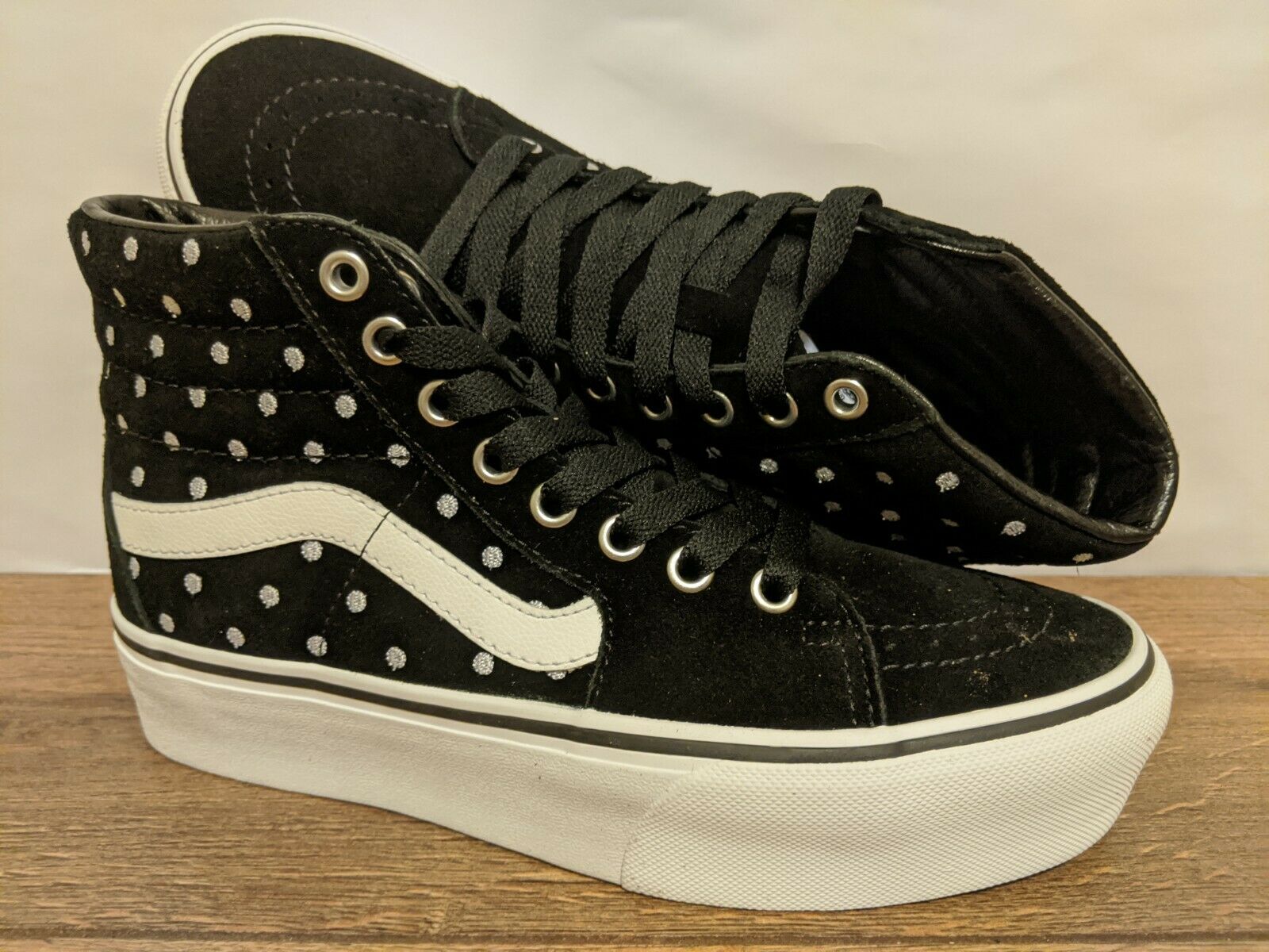 vans a pois