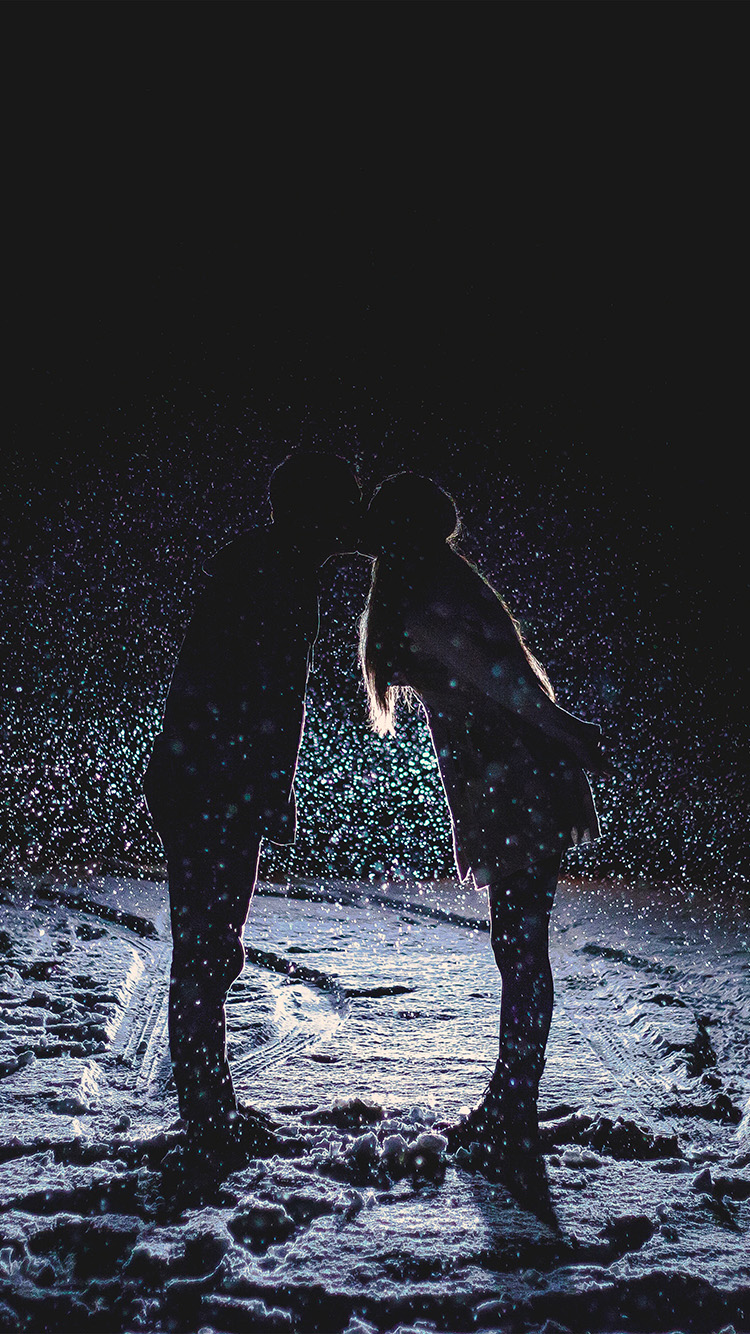 Romantic Hug Wallpaper - HD Wallpaper 