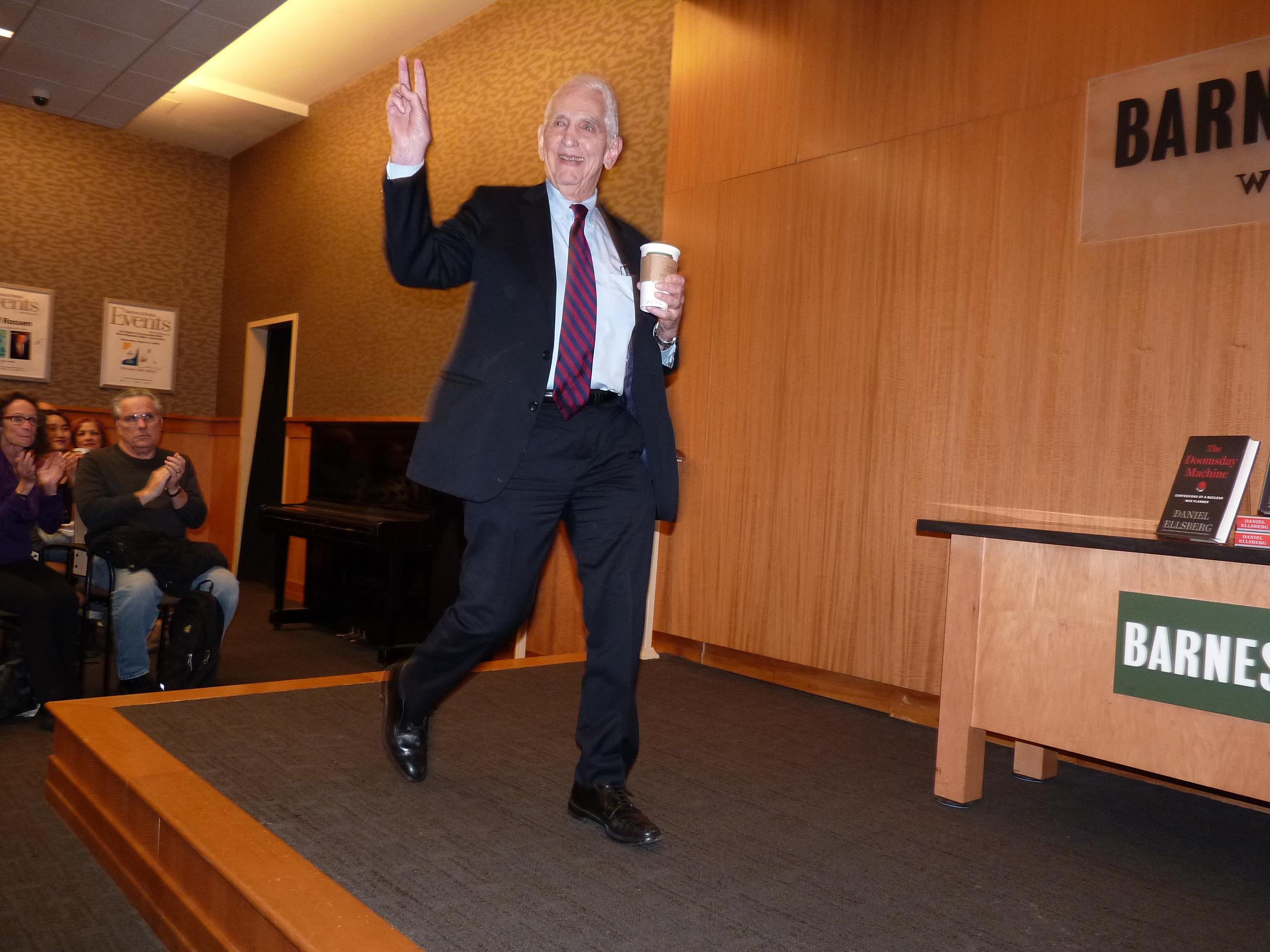 Public Speaking - HD Wallpaper 