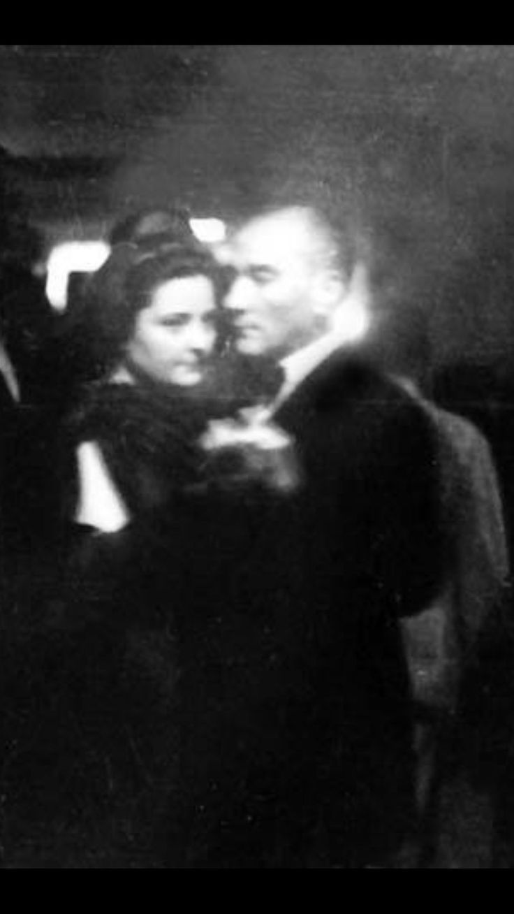 Atatürk Dans - HD Wallpaper 