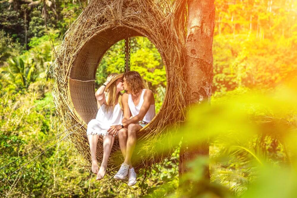 Free Kiss Images Download - Tegalalang Rice Terrace Bird Nest - HD Wallpaper 