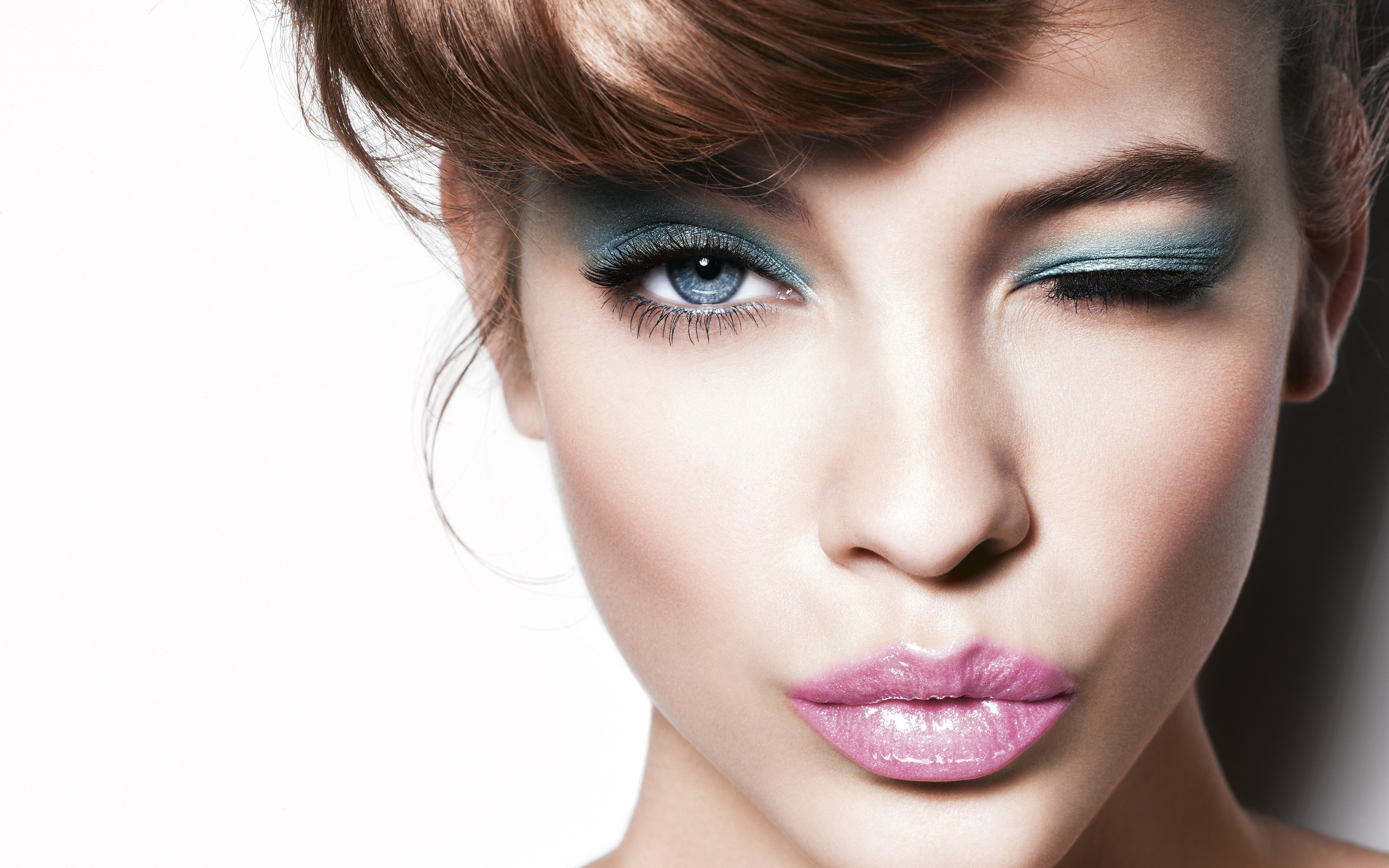 Cute Girl Kiss Wallpaper - Face Makeup Model Png - HD Wallpaper 