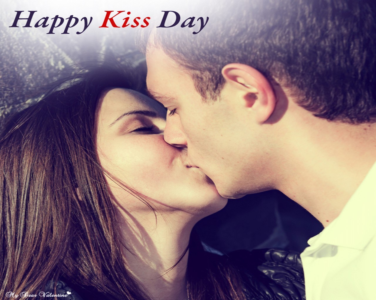 Kiss Me Wallpaper Hd - Happy Kiss Day Romantic - HD Wallpaper 