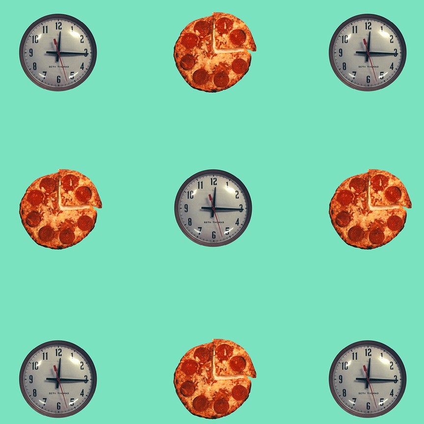 Detail - John Baldessari Pizza Clock - HD Wallpaper 