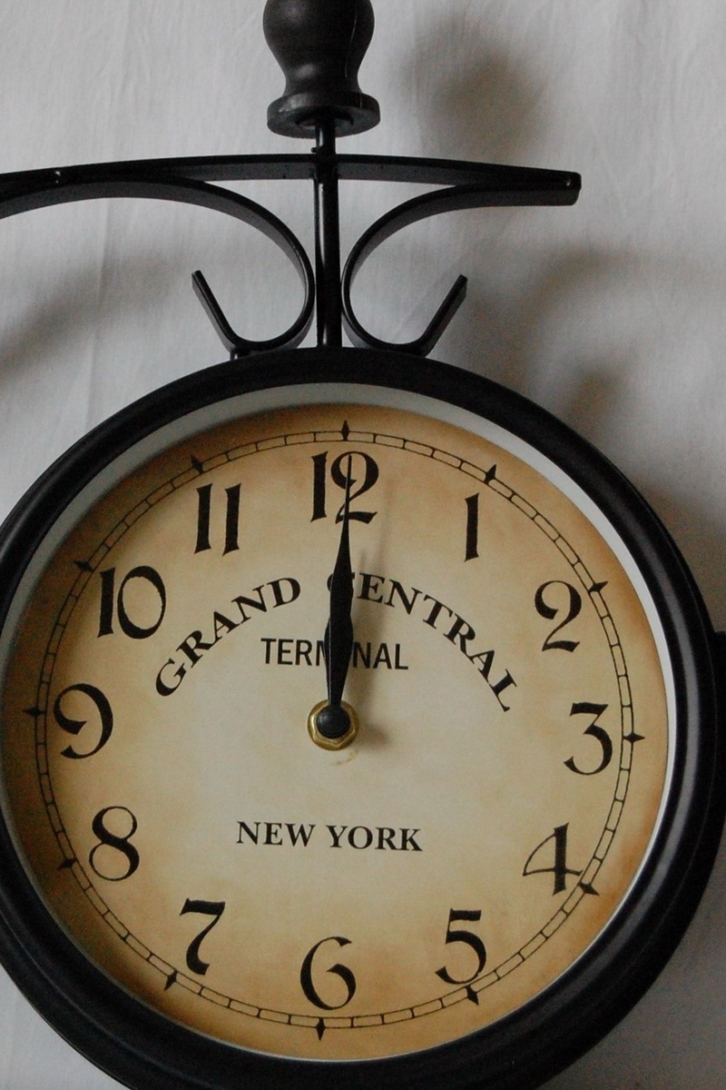 Wallpaper Clock, Dial, Numbers, Beautiful - Indian Railway Station Clock - HD Wallpaper 