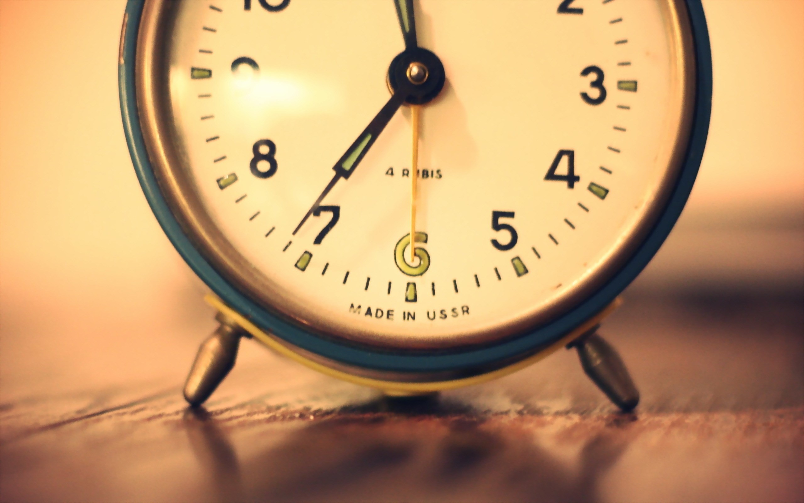 Alarm Clock Wallpaper Background 16528 
 Data-src - Clocks Sad Hd - HD Wallpaper 