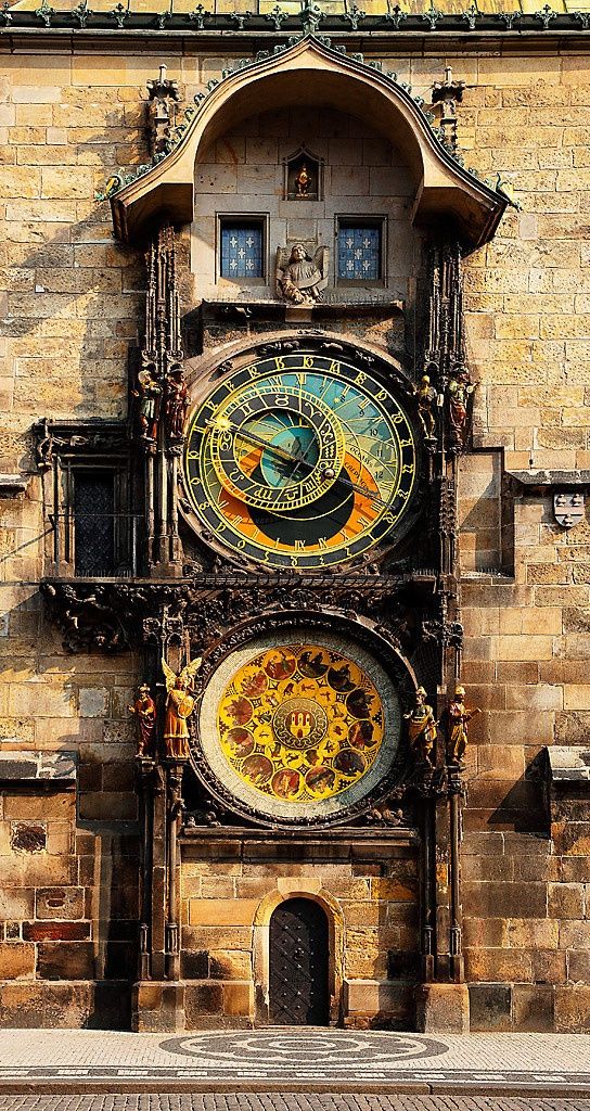 Prague, Czech Republic - Prague Astronomical Clock - 544x1024 Wallpaper ...
