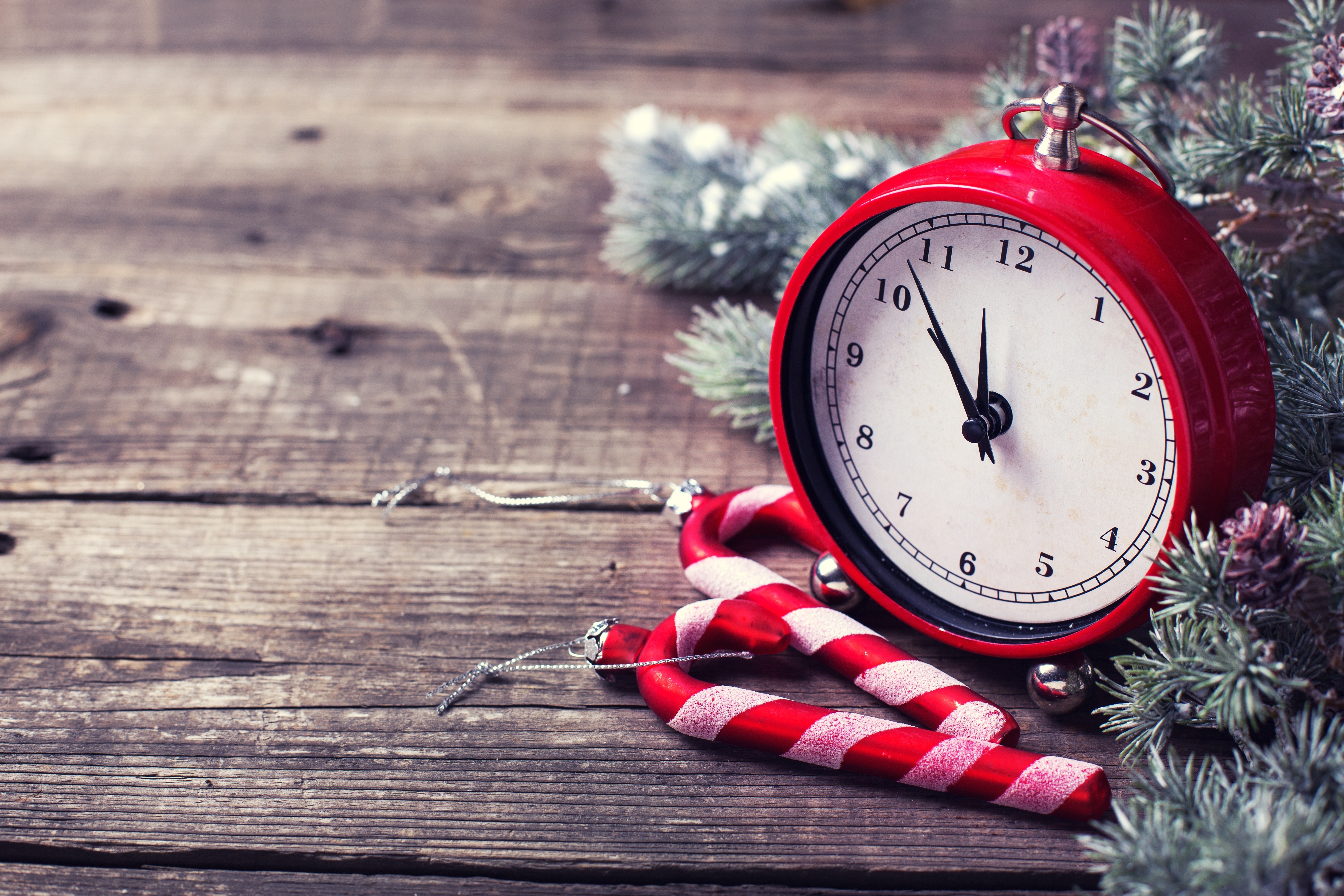 Holiday, New Year, Christmas, Board, Alarm Clock, Watch, - Новогодний Леденец На Ногтях - HD Wallpaper 