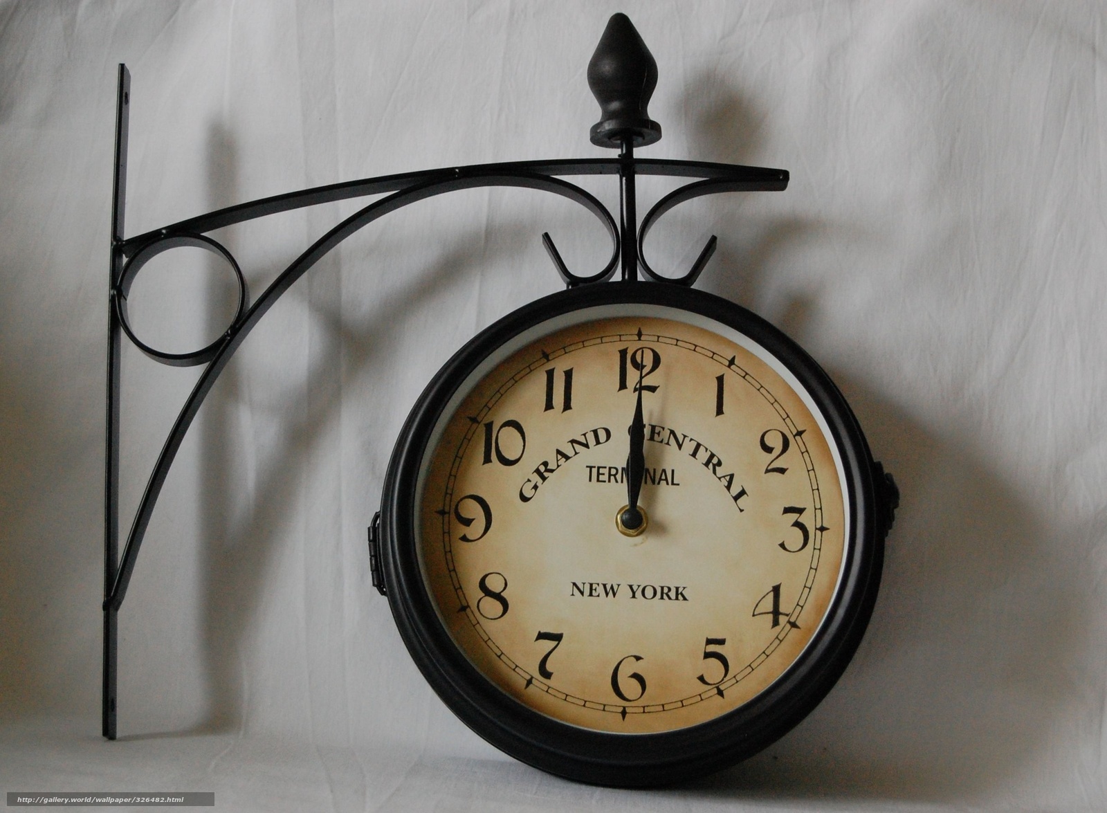 Download Wallpaper Old, Watch, More, Are Free Desktop - Indian Railway Station Clock - HD Wallpaper 