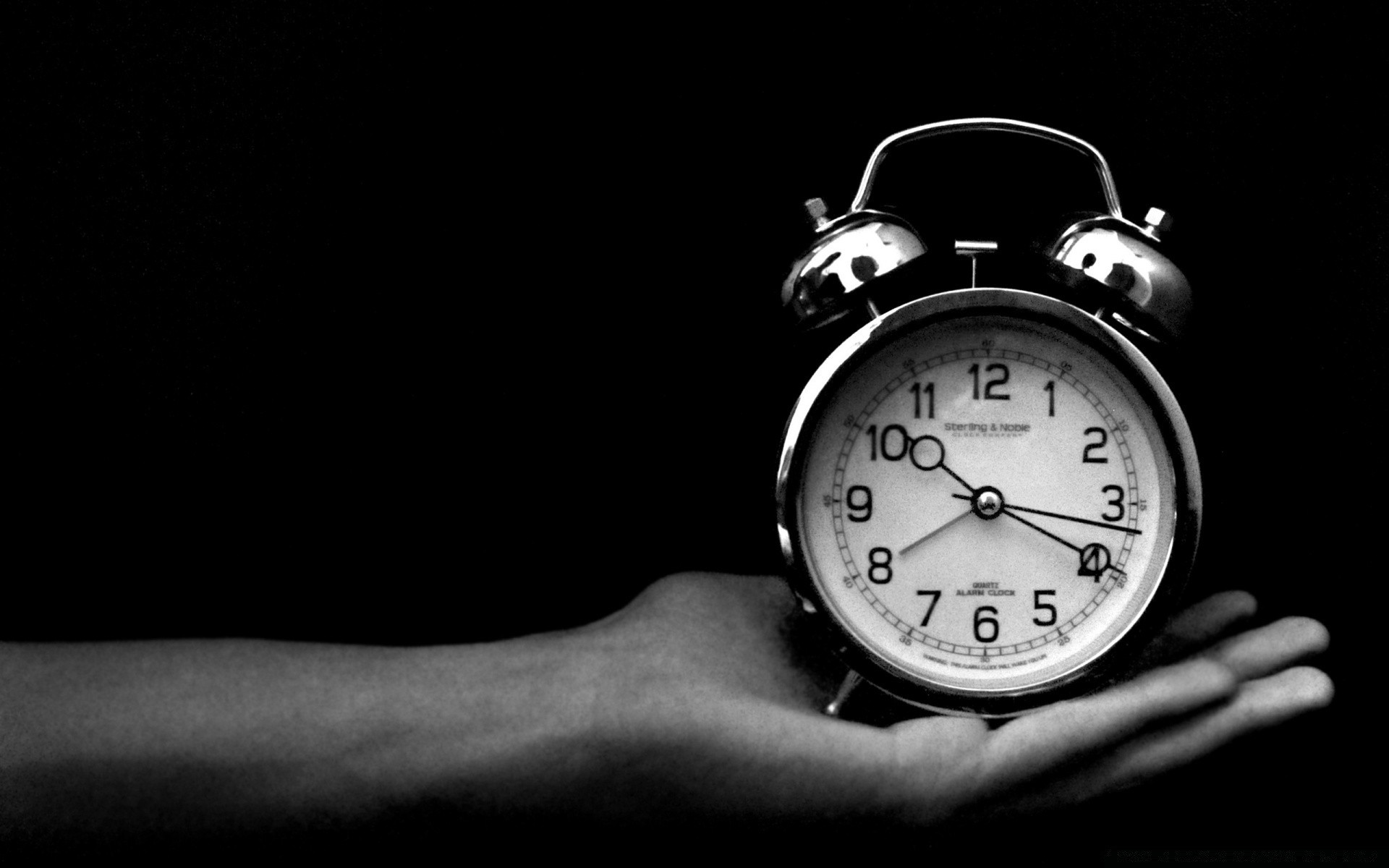 Black And White Time Clock Watch Analogue Alarm Clock - Black And White Photography Clock - HD Wallpaper 