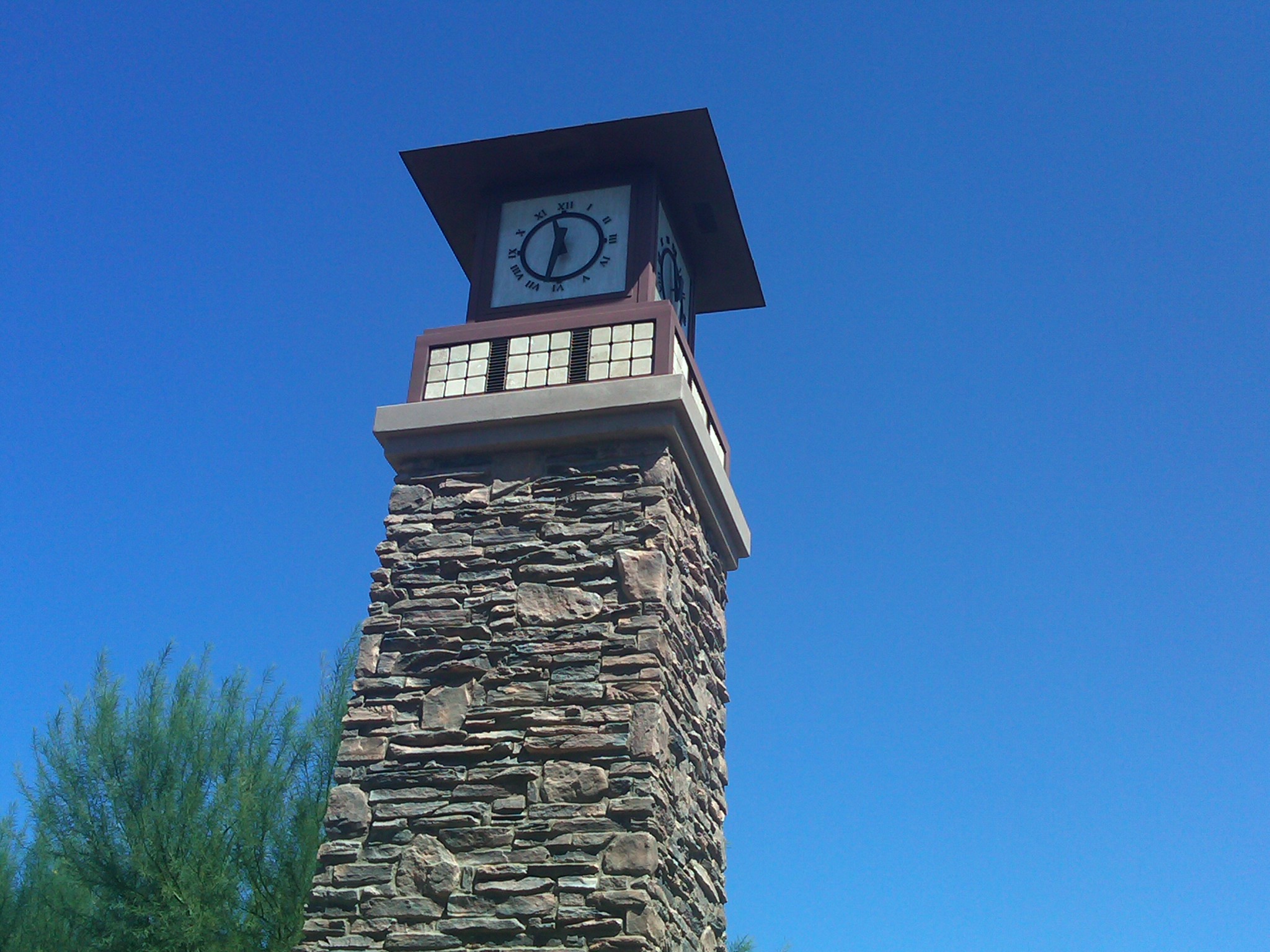 Clock Tower - HD Wallpaper 