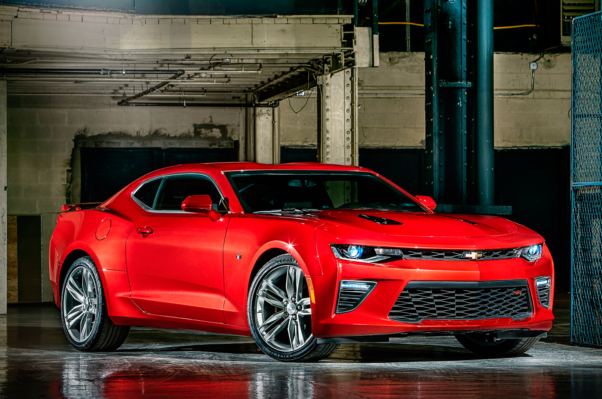Red Camaro Rs 17 48x1360 Wallpaper Teahub Io