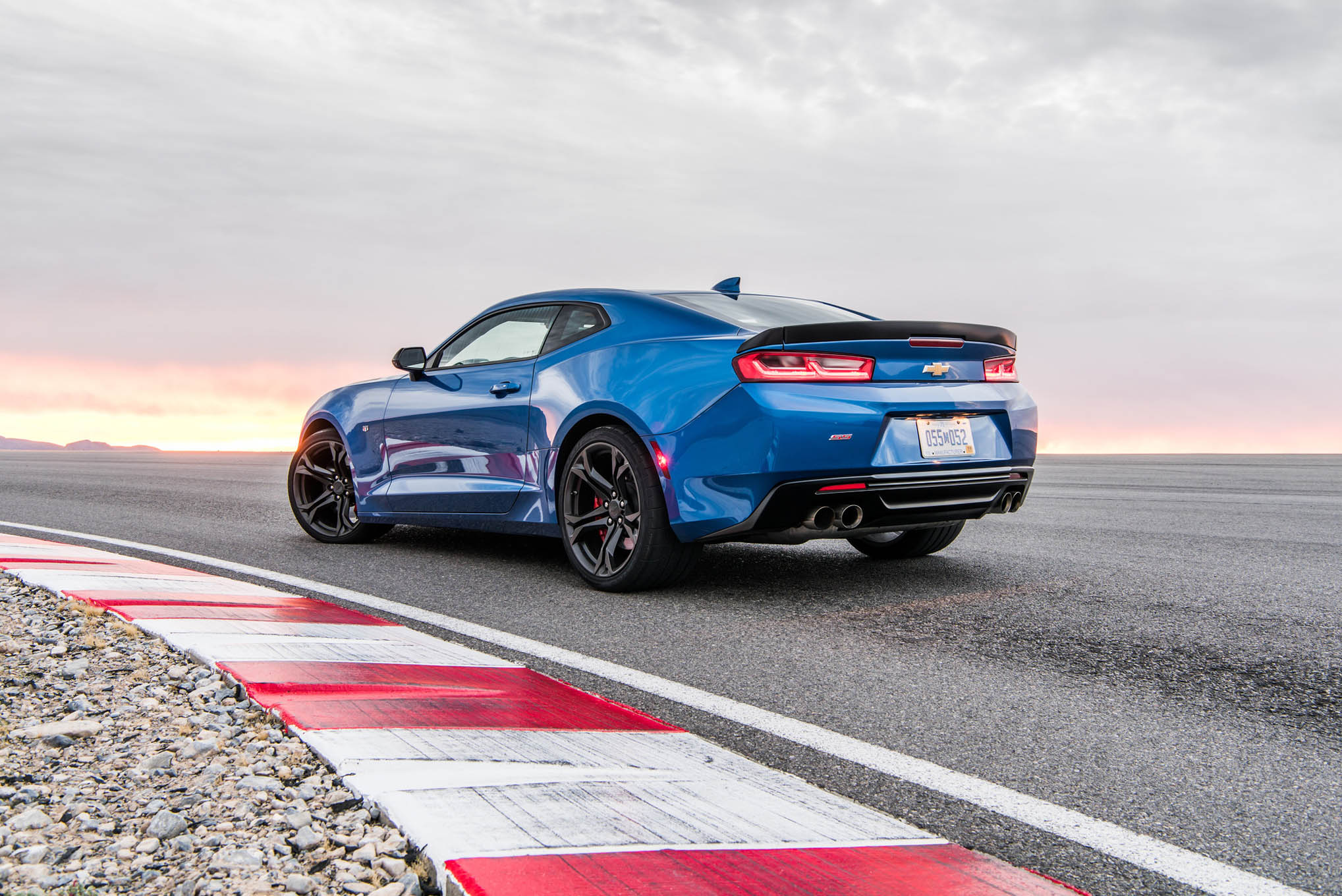 Supercar - HD Wallpaper 