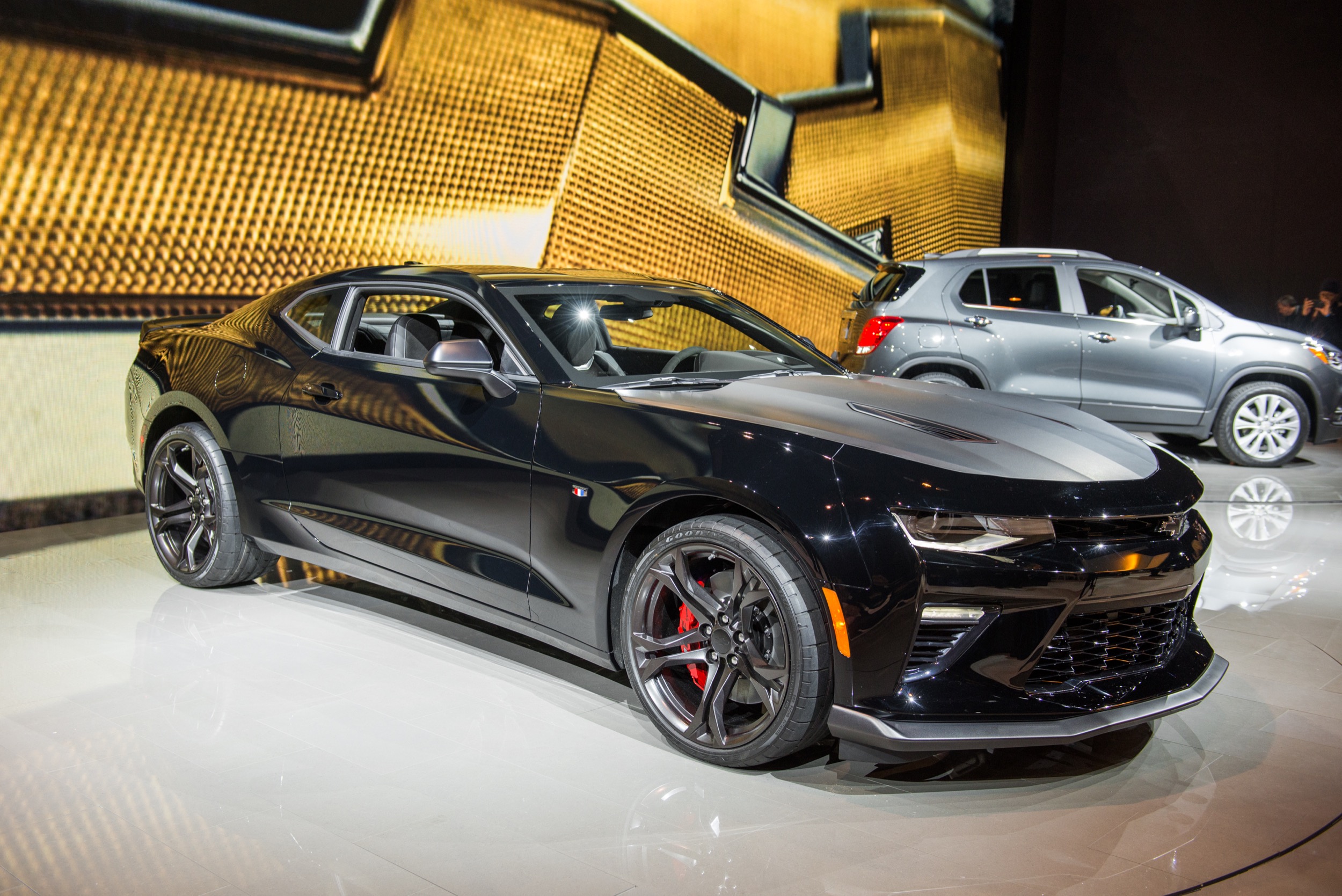 2017 Chevrolet Camaro 2ss Price - HD Wallpaper 