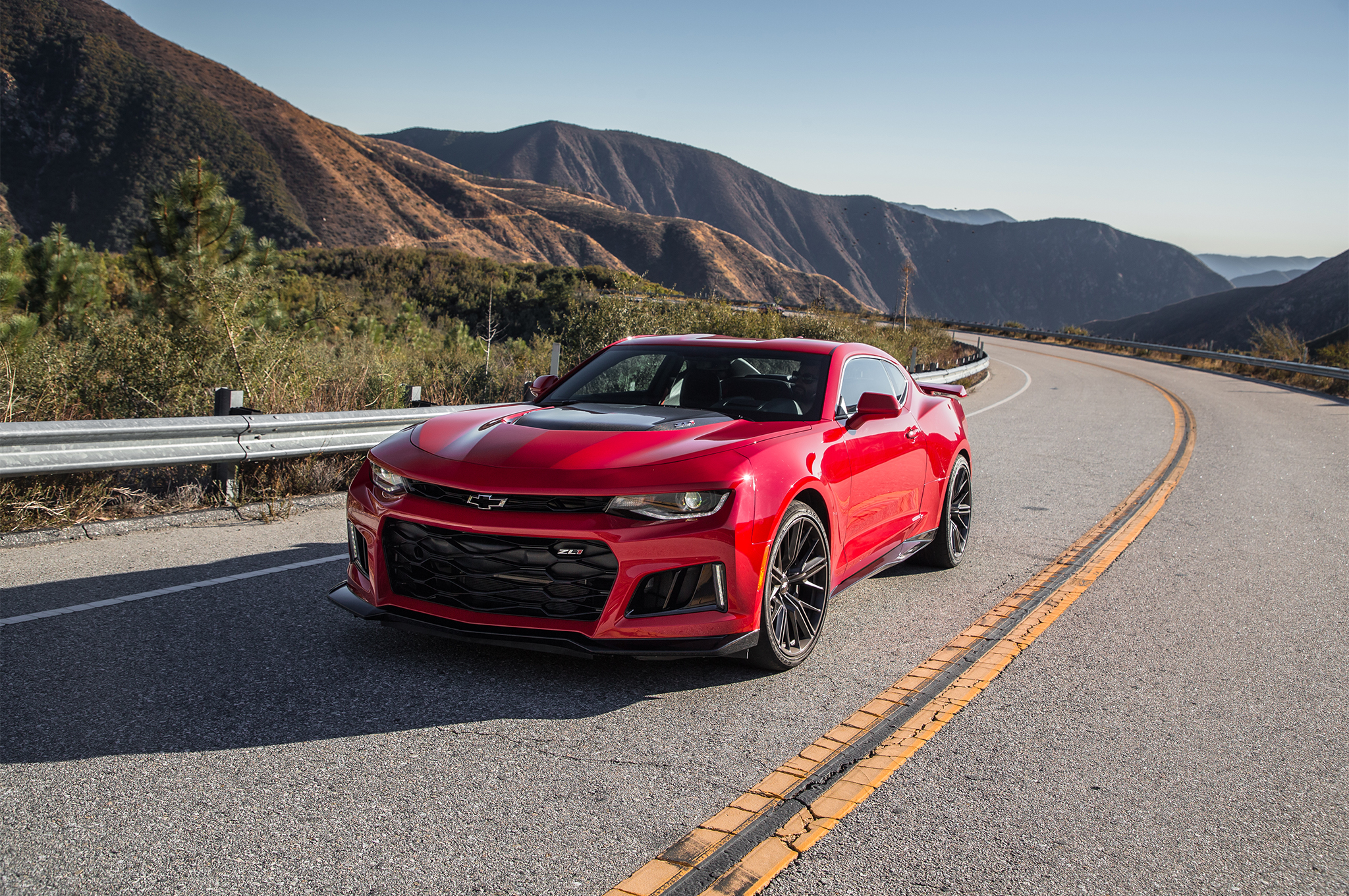 Chevrolet Camaro Zl1 Backgrounds, Compatible - 2017 Camaro Zl1 Red - HD Wallpaper 