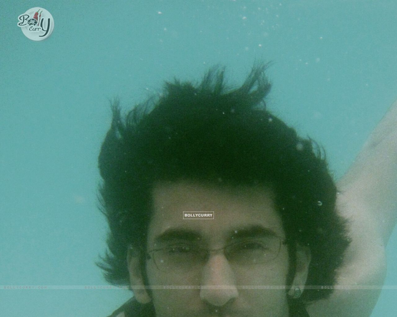 Manish Tulsiyani Size - Underwater - HD Wallpaper 