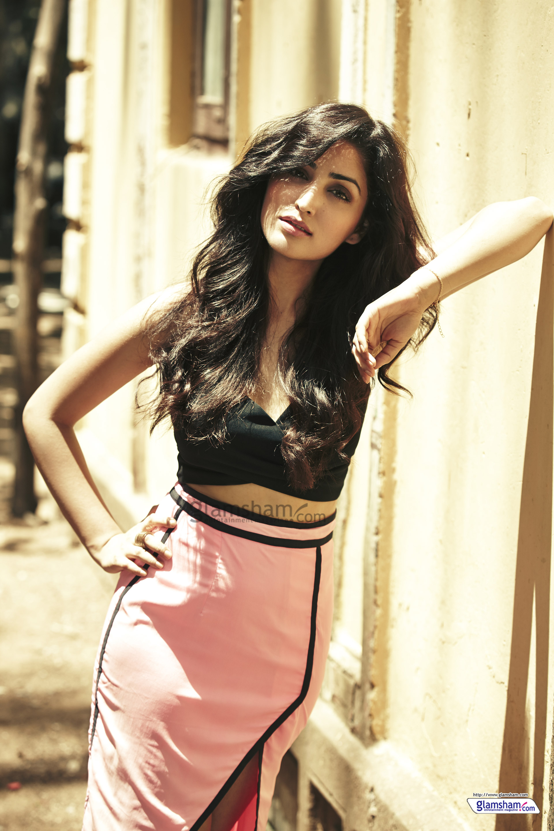 Yami Gautam Glamsham - Yami Gautam Sarkar 3 - HD Wallpaper 