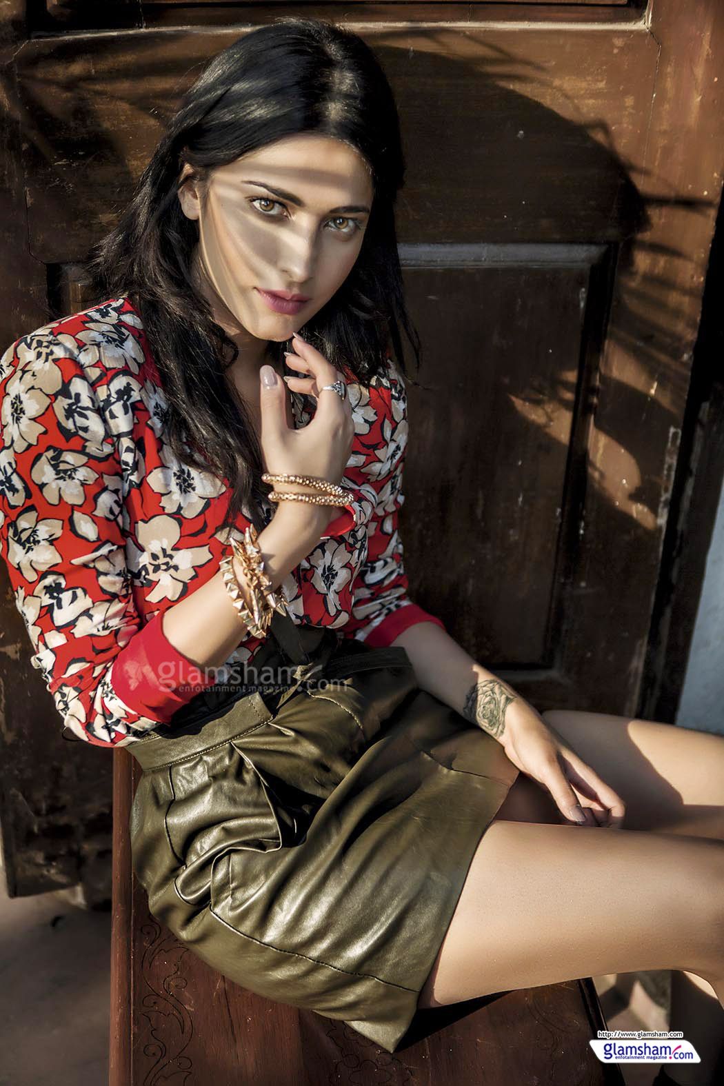 Shruti Hassan Photoshoot Magazines - HD Wallpaper 