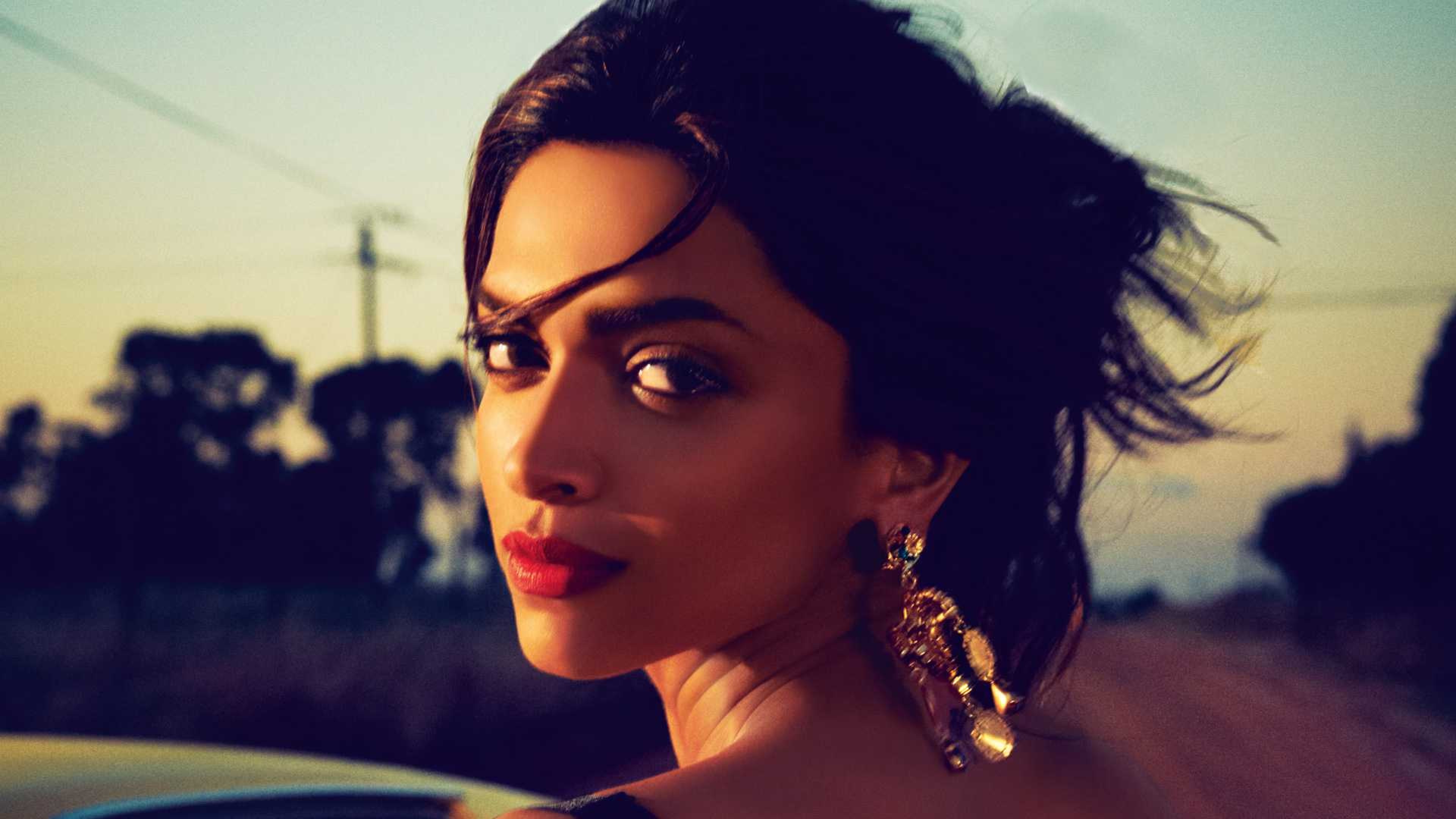 Deepika Padukone New Look - HD Wallpaper 