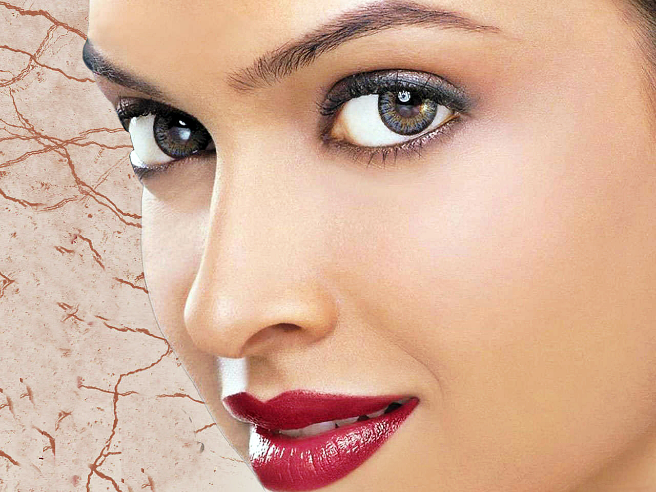 Deepika Padukone Hot Lipstick - HD Wallpaper 