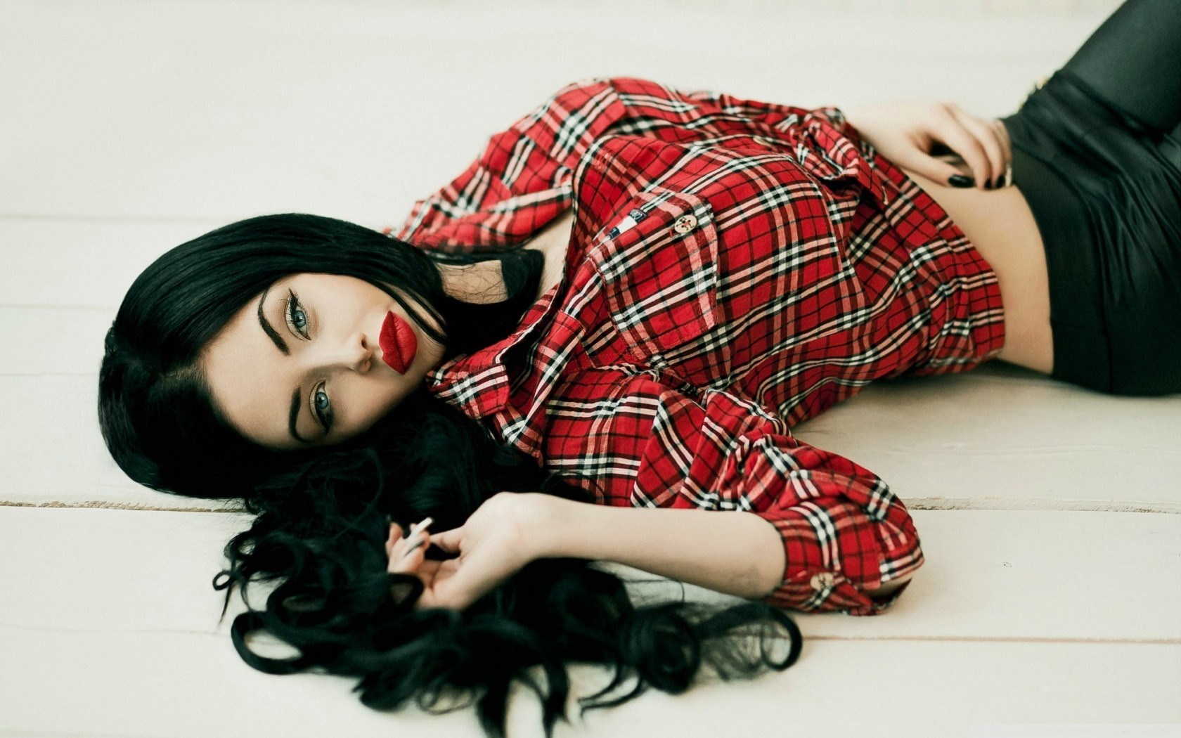 Kiz Dudaklar Hd - HD Wallpaper 