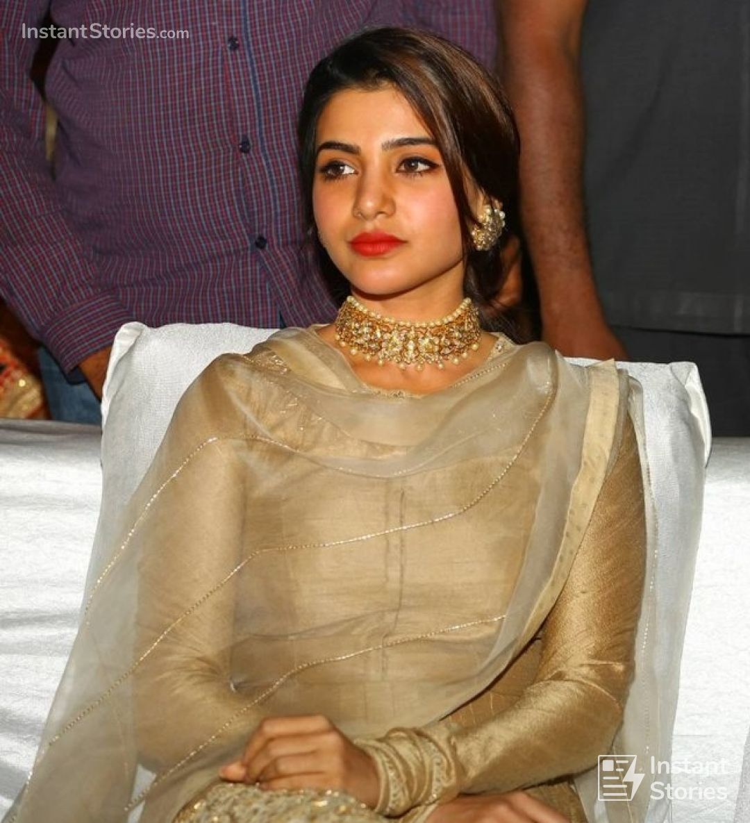 Samantha Akkineni Beautiful Hd Photos & Mobile Wallpapers - Samantha At Hello Pre Release Event - HD Wallpaper 