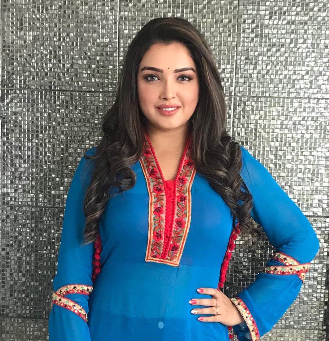 Amrapali Dubey Images - Amrapali Dubey - HD Wallpaper 