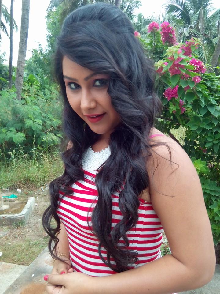 Priyanka Pandit Hd - HD Wallpaper 