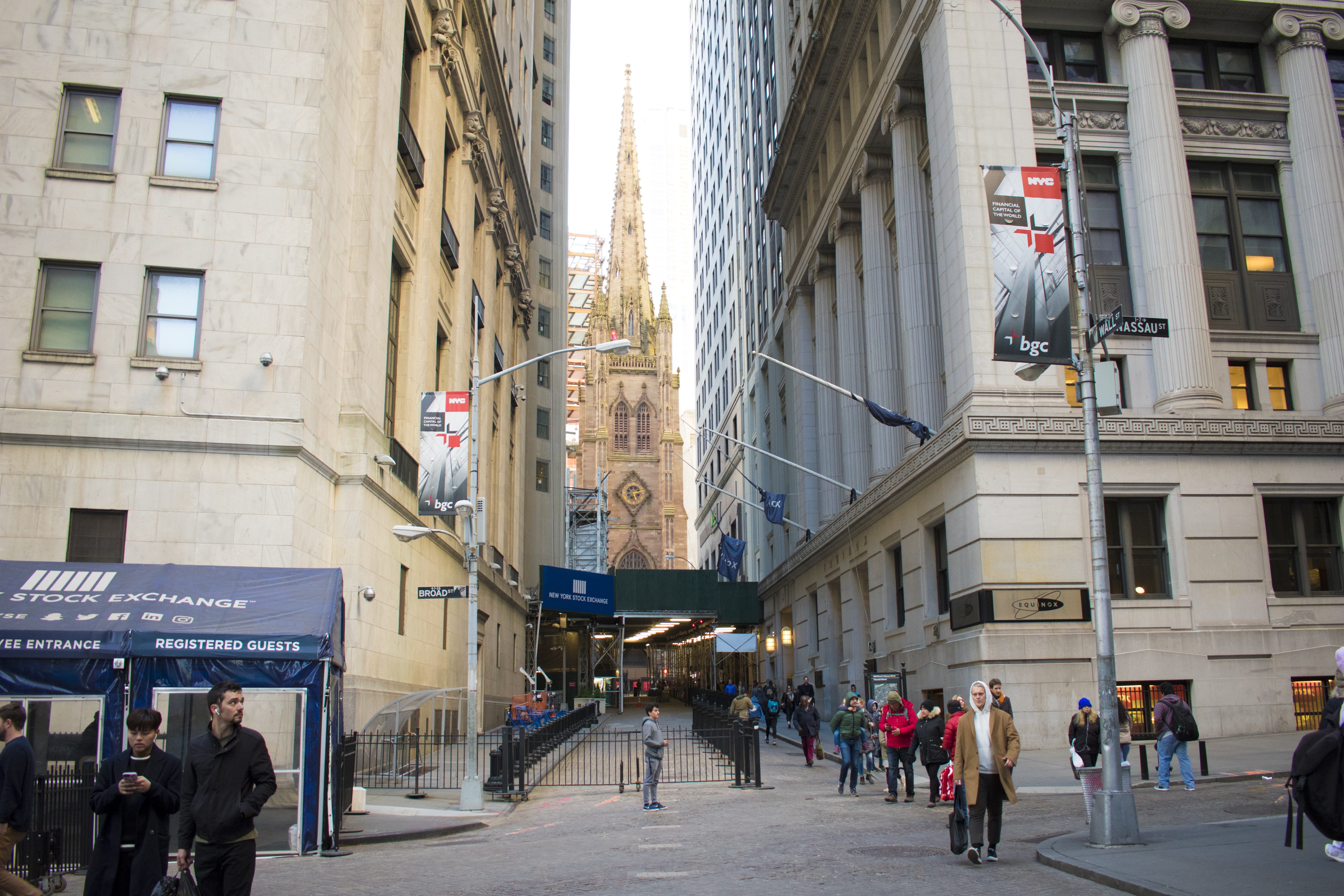 Commercial Building - HD Wallpaper 