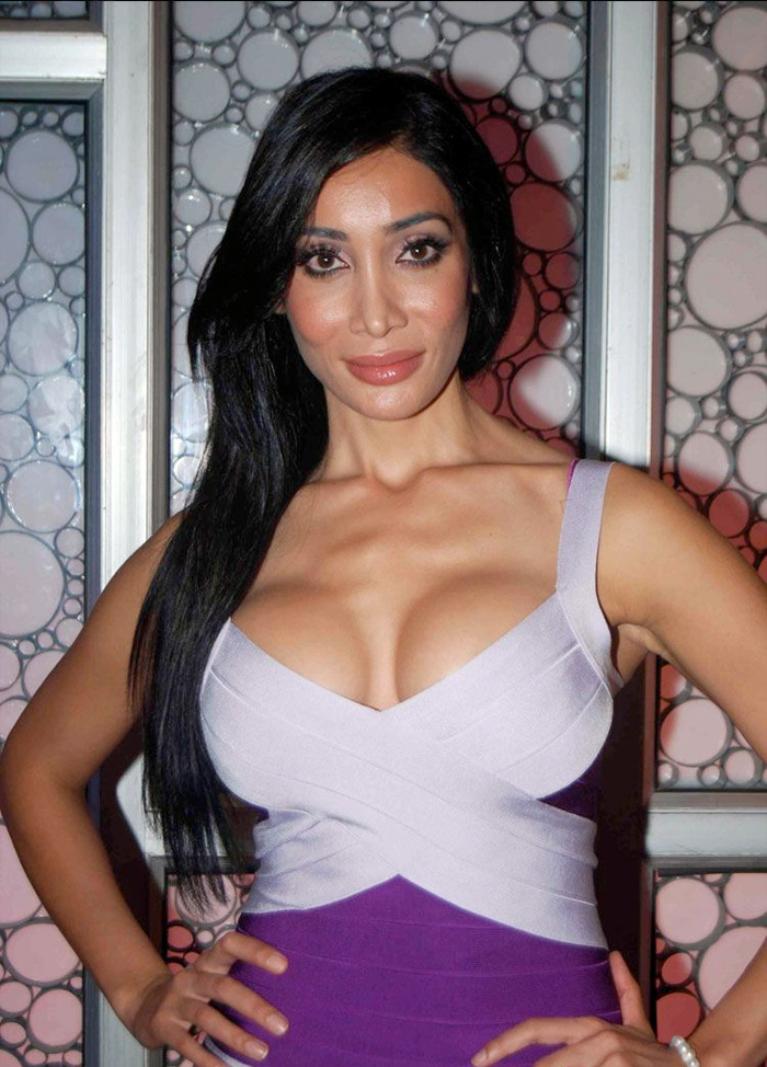 Sofia Hayat Hot And Sexy - HD Wallpaper 