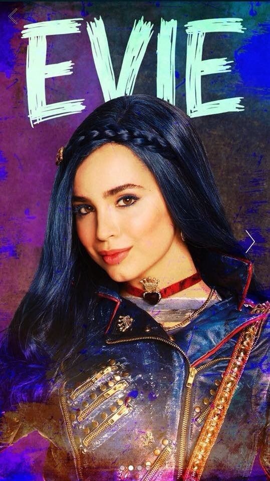 Disney, Descendants, And Evie Image - Descendants 2 Sofia Carson - HD Wallpaper 