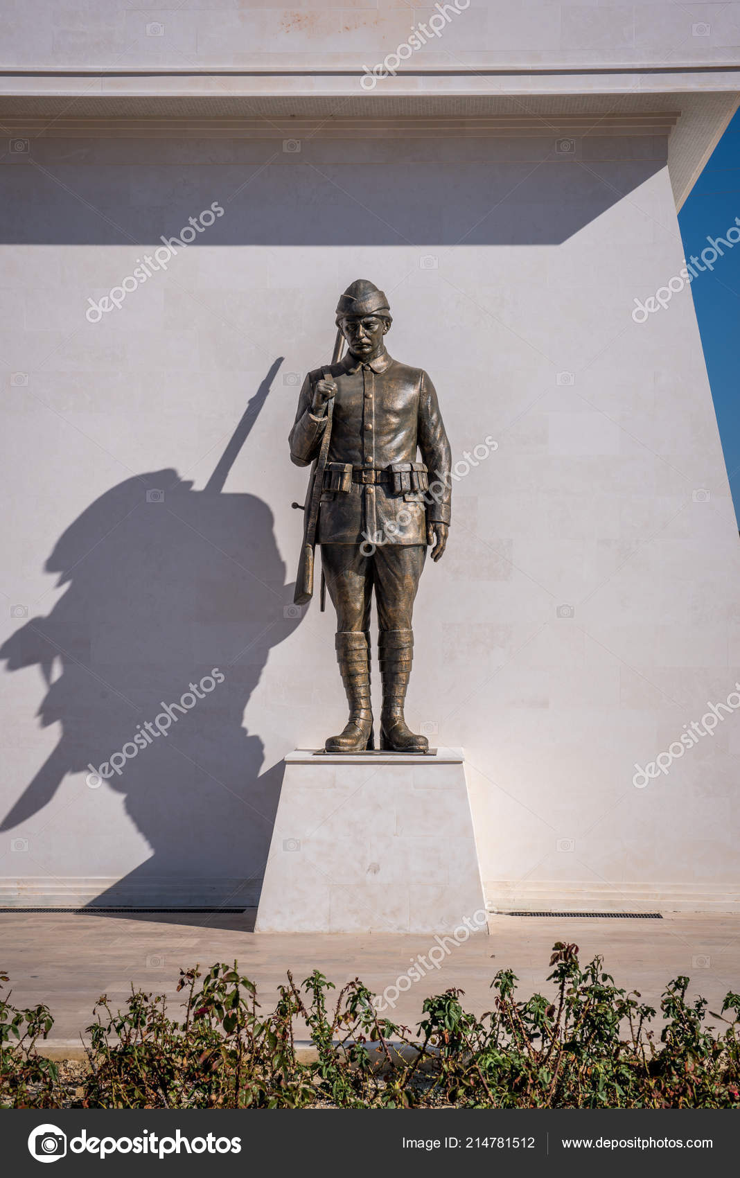 Osmanli Askeri Mezar Tasi - HD Wallpaper 