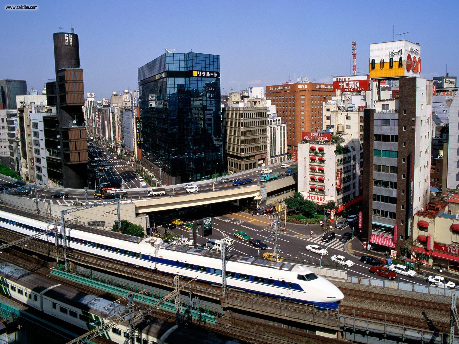 Bullet Train, Ginza District, Tokyo, Japan - Bullet Train - HD Wallpaper 