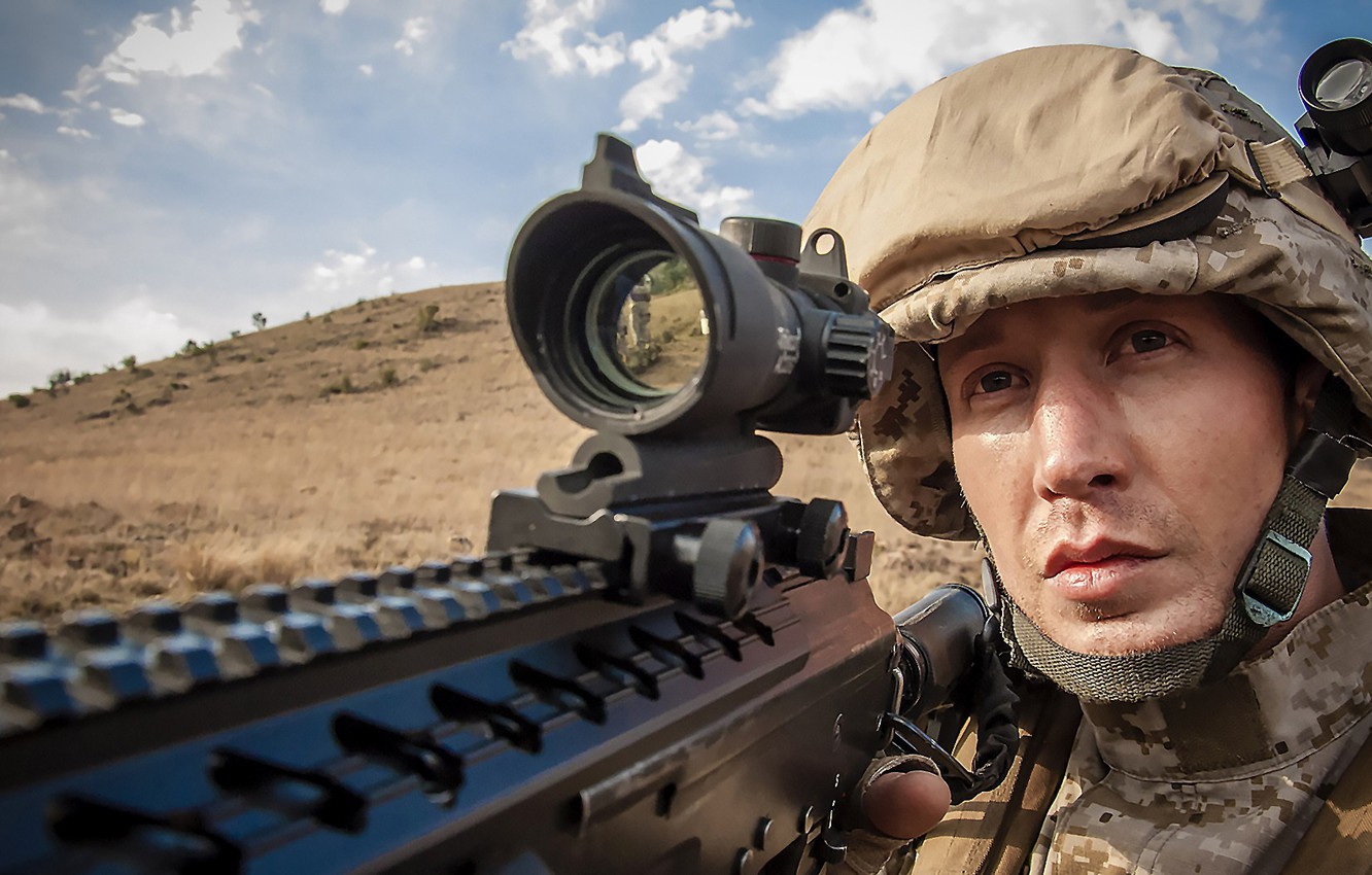 Photo Wallpaper Cinema, Soldier, Sky, Close-up, Weapon, - Outpost 37 General Dane - HD Wallpaper 