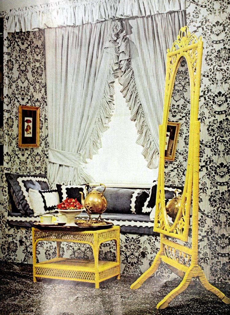Wallpaper Wizardry Home Decor 1966 - Throne - HD Wallpaper 