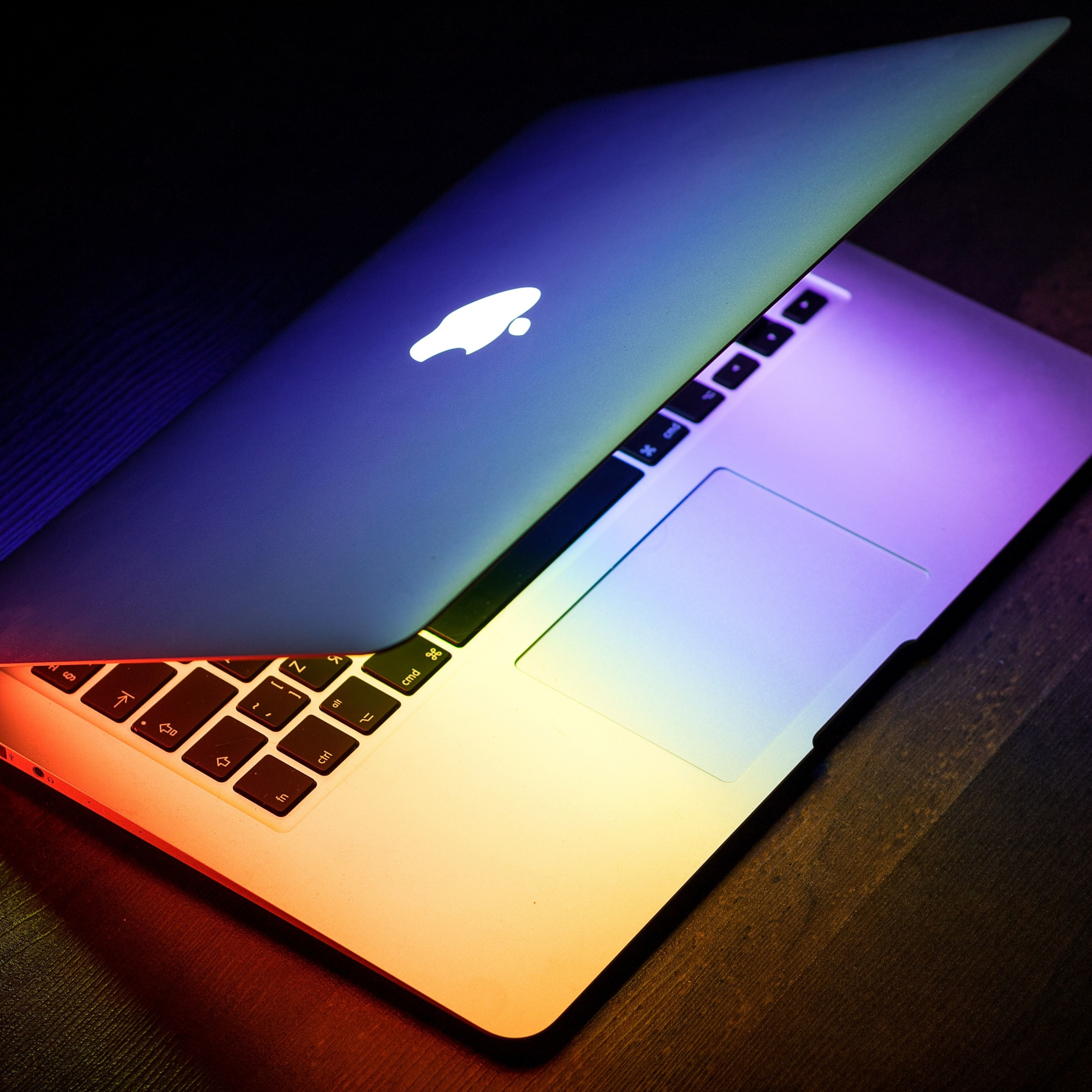 Close Up, Apple, Laptop, Macbook, Wallpaper - Apple Dual Screen Laptop - HD Wallpaper 